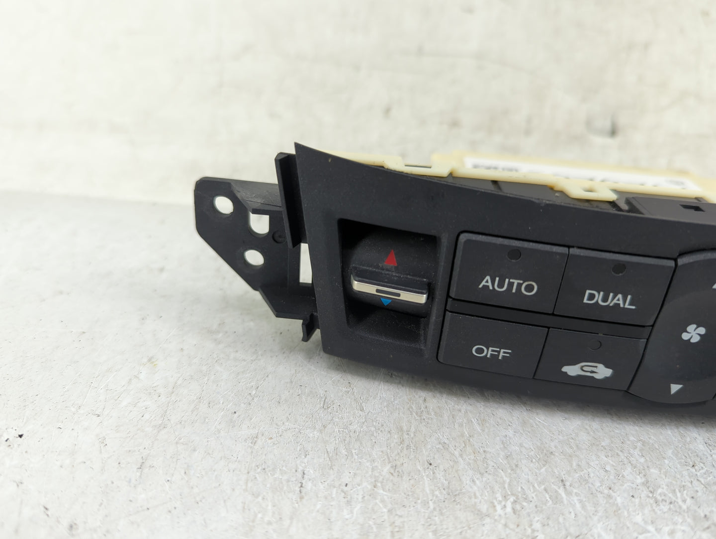 2009-2010 Acura Tsx Climate Control Module Temperature AC/Heater Replacement Fits Fits 2009 2010 OEM Used Auto Parts - Oemus