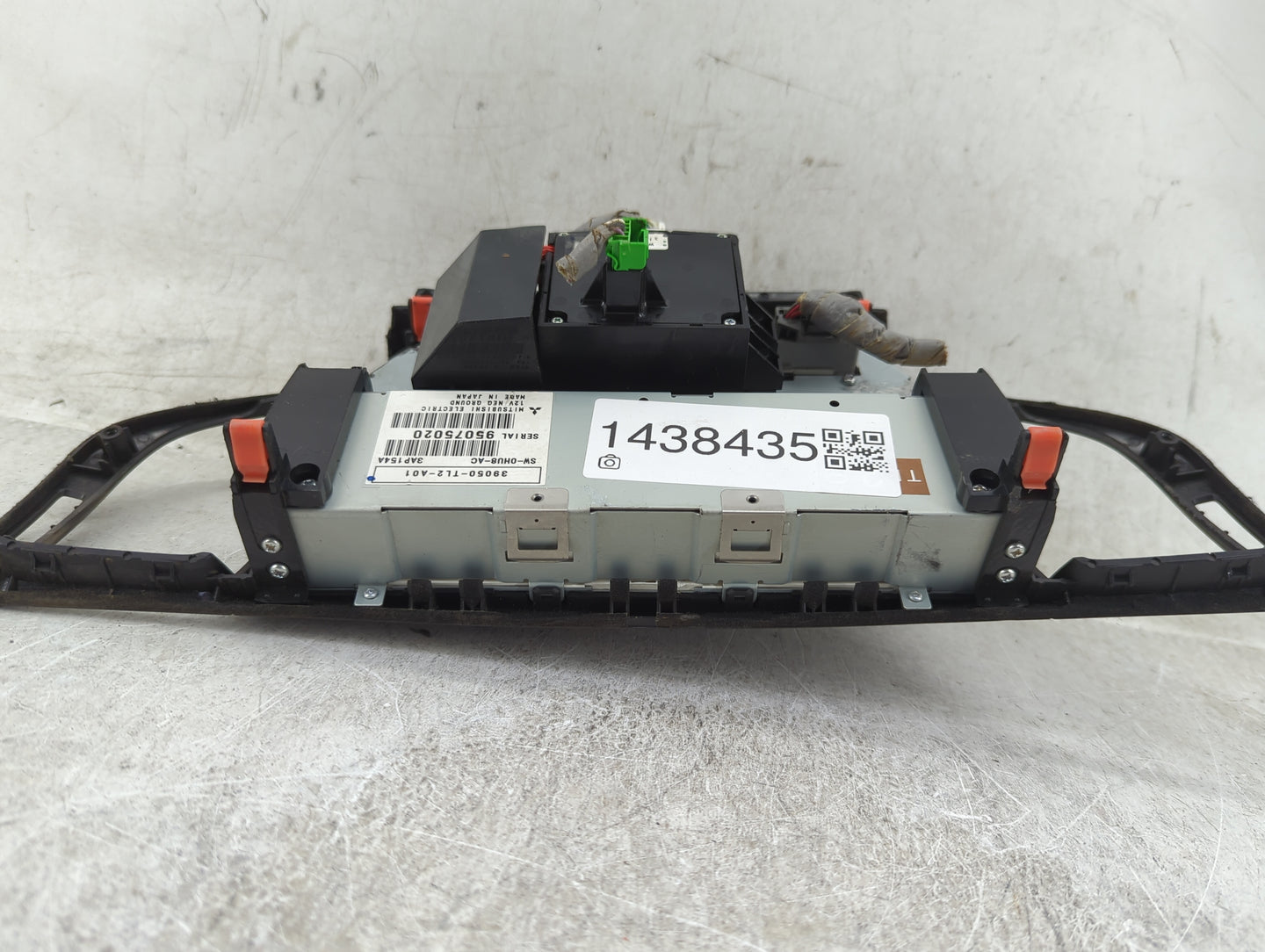 2009-2010 Acura Tsx Radio AM FM Cd Player Receiver Replacement P/N:39050-TL2-A01 SW-0HU8-AC, 3AP154A Fits Fits 2009 2010 OEM