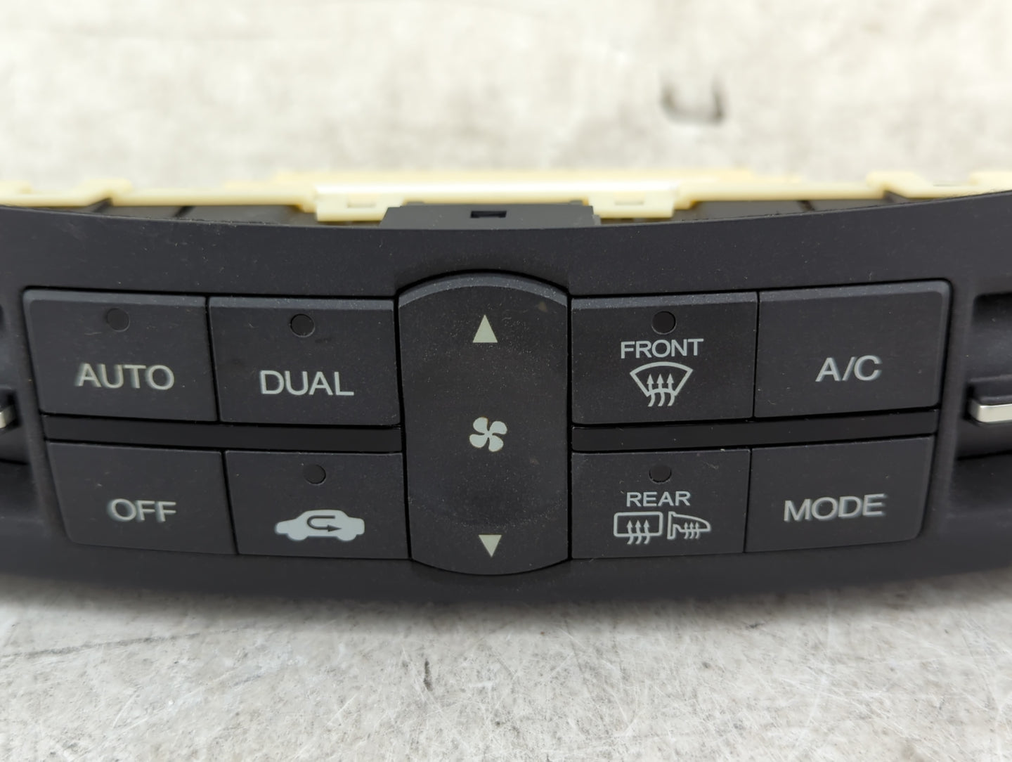 2009-2010 Acura Tsx Climate Control Module Temperature AC/Heater Replacement Fits Fits 2009 2010 OEM Used Auto Parts - Oemus