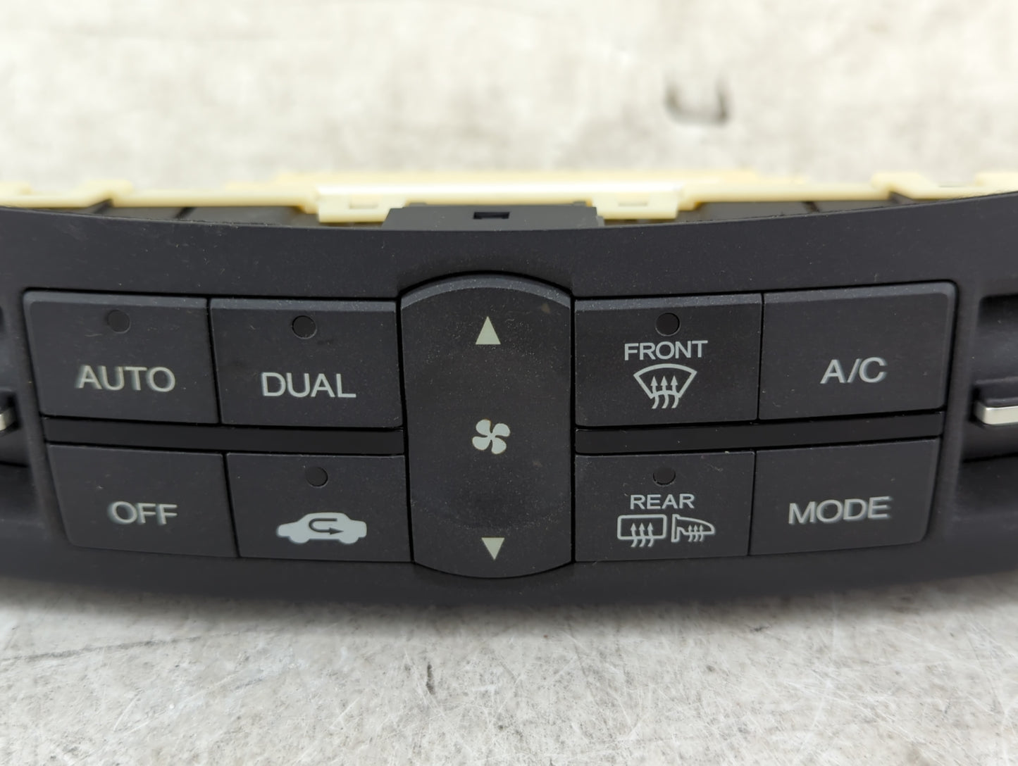 2009-2010 Acura Tsx Climate Control Module Temperature AC/Heater Replacement Fits Fits 2009 2010 OEM Used Auto Parts - Oemus