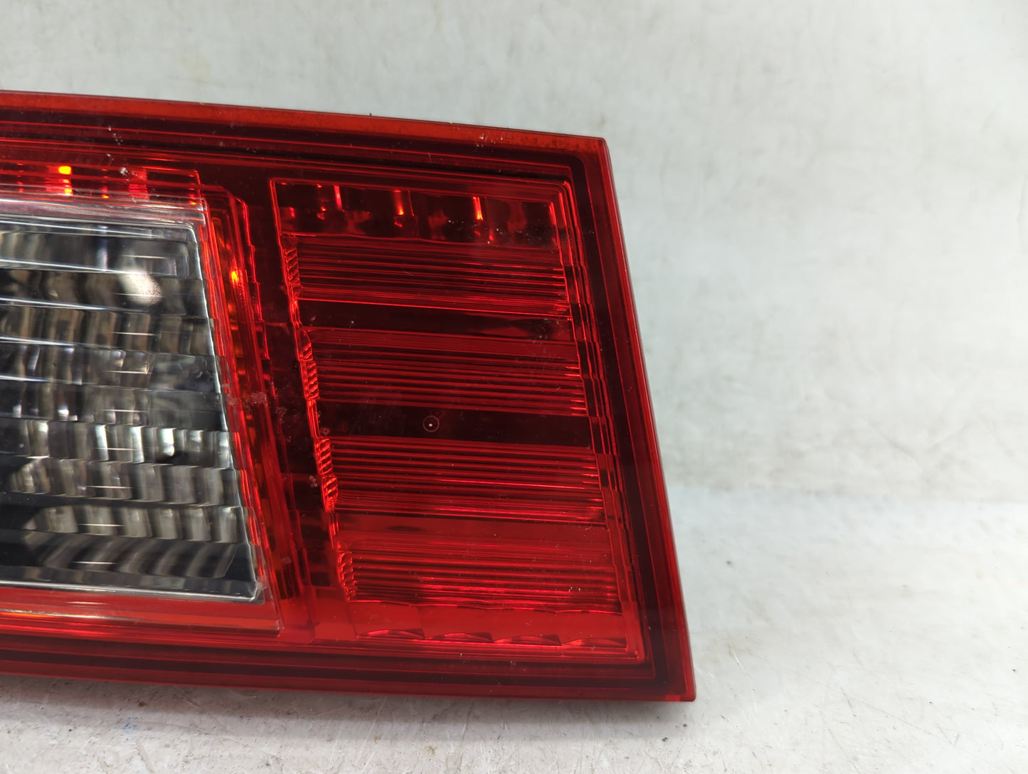 2009-2010 Acura Tsx Driver Left Side Deck Lid Mounted Tail Light - Oemusedautoparts1.com