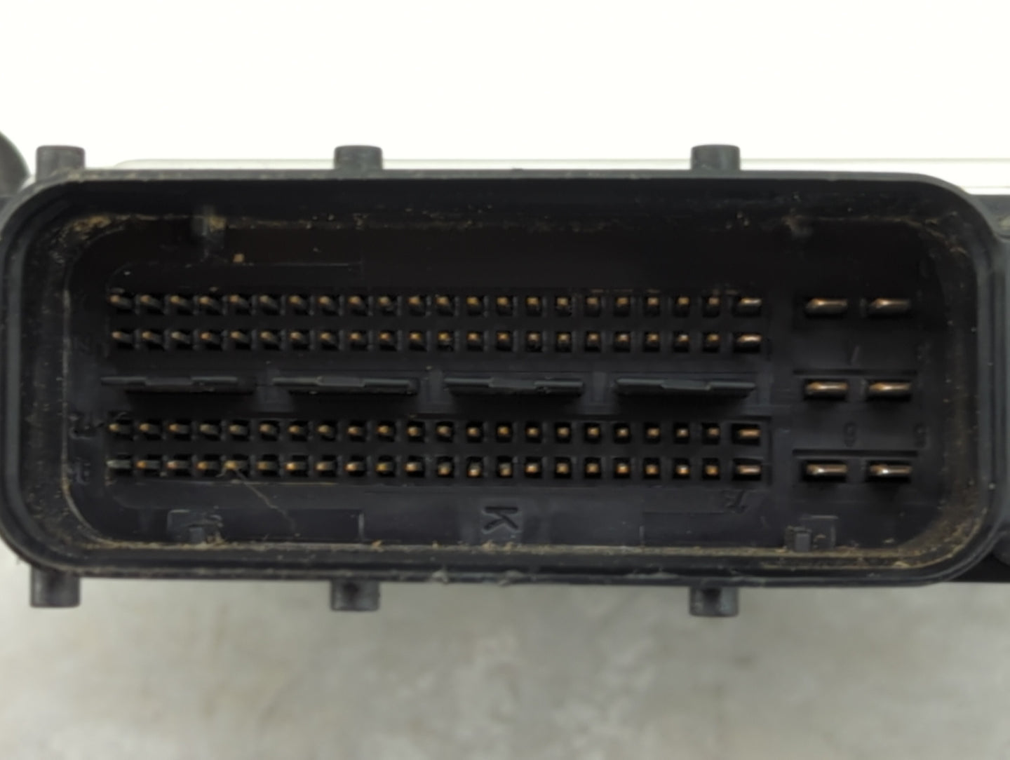 2010-2011 Audi A3 PCM Engine Control Computer ECU ECM PCU OEM P/N:8P0907115AM 8P0907115Q, 0261S04774 Fits Fits 2010 2011 OEM