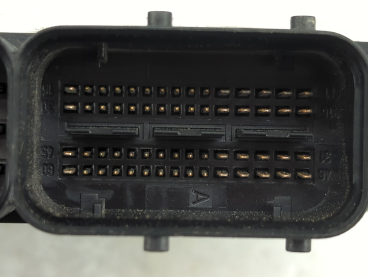 2010-2011 Audi A3 PCM Engine Control Computer ECU ECM PCU OEM P/N:8P0 907 115 AN Fits Fits 2010 2011 OEM Used Auto Parts - O