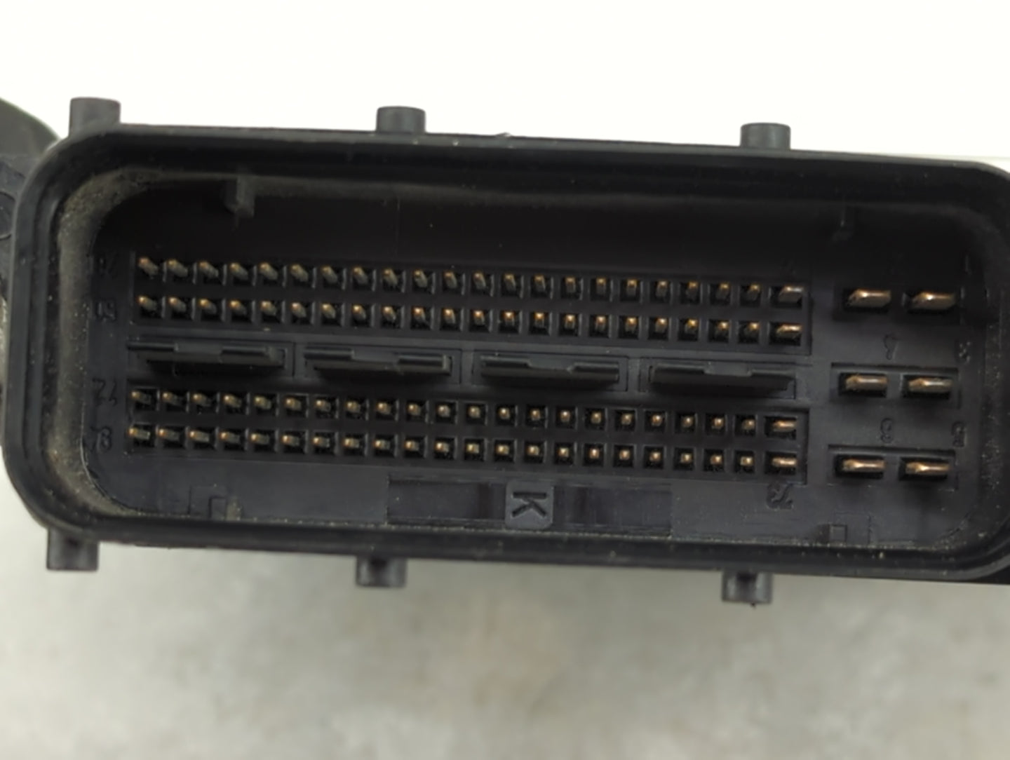 2010-2011 Audi A3 PCM Engine Control Computer ECU ECM PCU OEM P/N:8P0 907 115 AN Fits Fits 2010 2011 OEM Used Auto Parts - O
