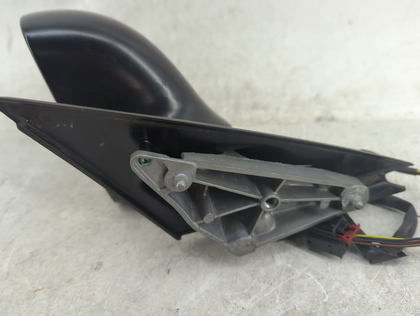2009-2010 Audi A3 Driver Side View Mirror - Left Door Mirror OEM Used - Oemusedautoparts1.com