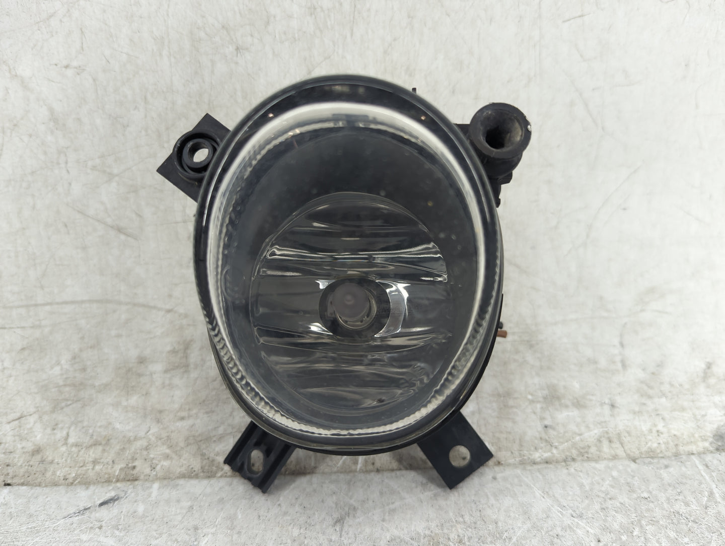 2006-2013 Audi A3 Passenger Right Oem Fog Light Lamp Black - Oemusedautoparts1.com