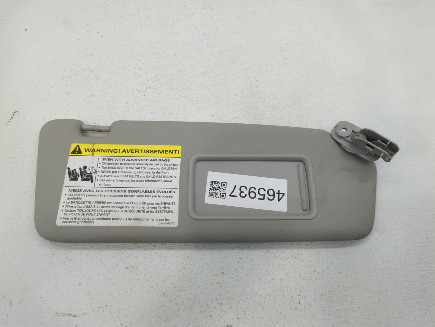 2010 Audi A3 Sun Visor Shade Replacement Passenger Right Mirror Fits OEM Used Auto Parts - Oemusedautoparts1.com