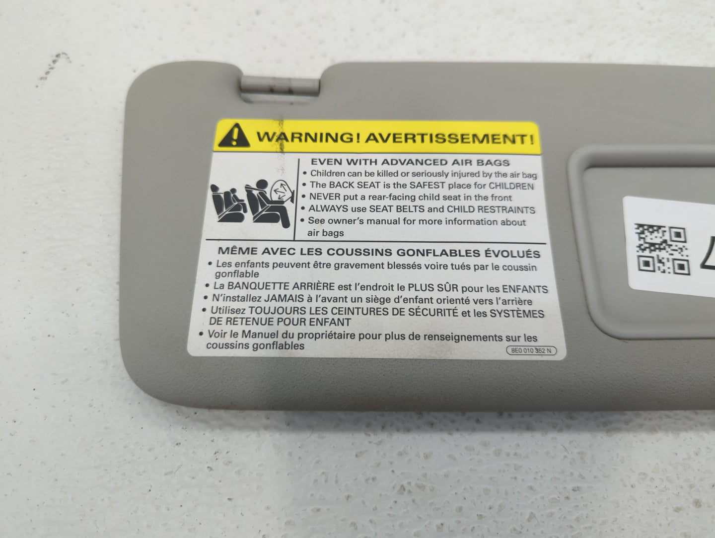 2010 Audi A3 Sun Visor Shade Replacement Passenger Right Mirror Fits OEM Used Auto Parts - Oemusedautoparts1.com