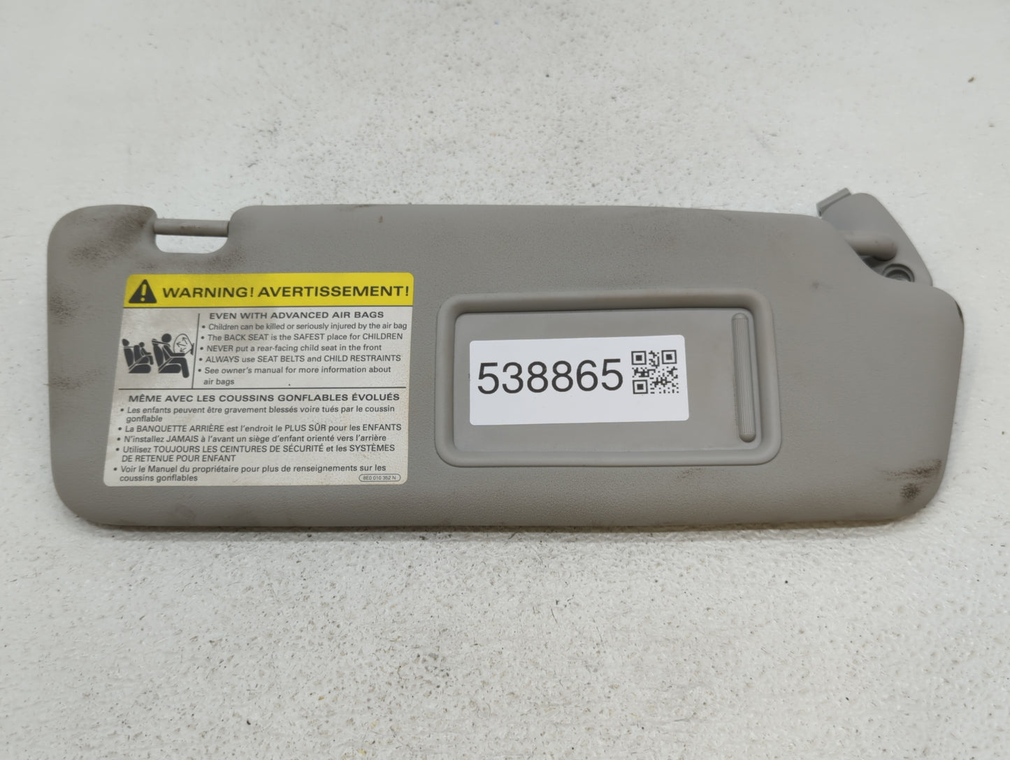 2010 Audi A3 Sun Visor Shade Replacement Passenger Right Mirror Fits OEM Used Auto Parts - Oemusedautoparts1.com