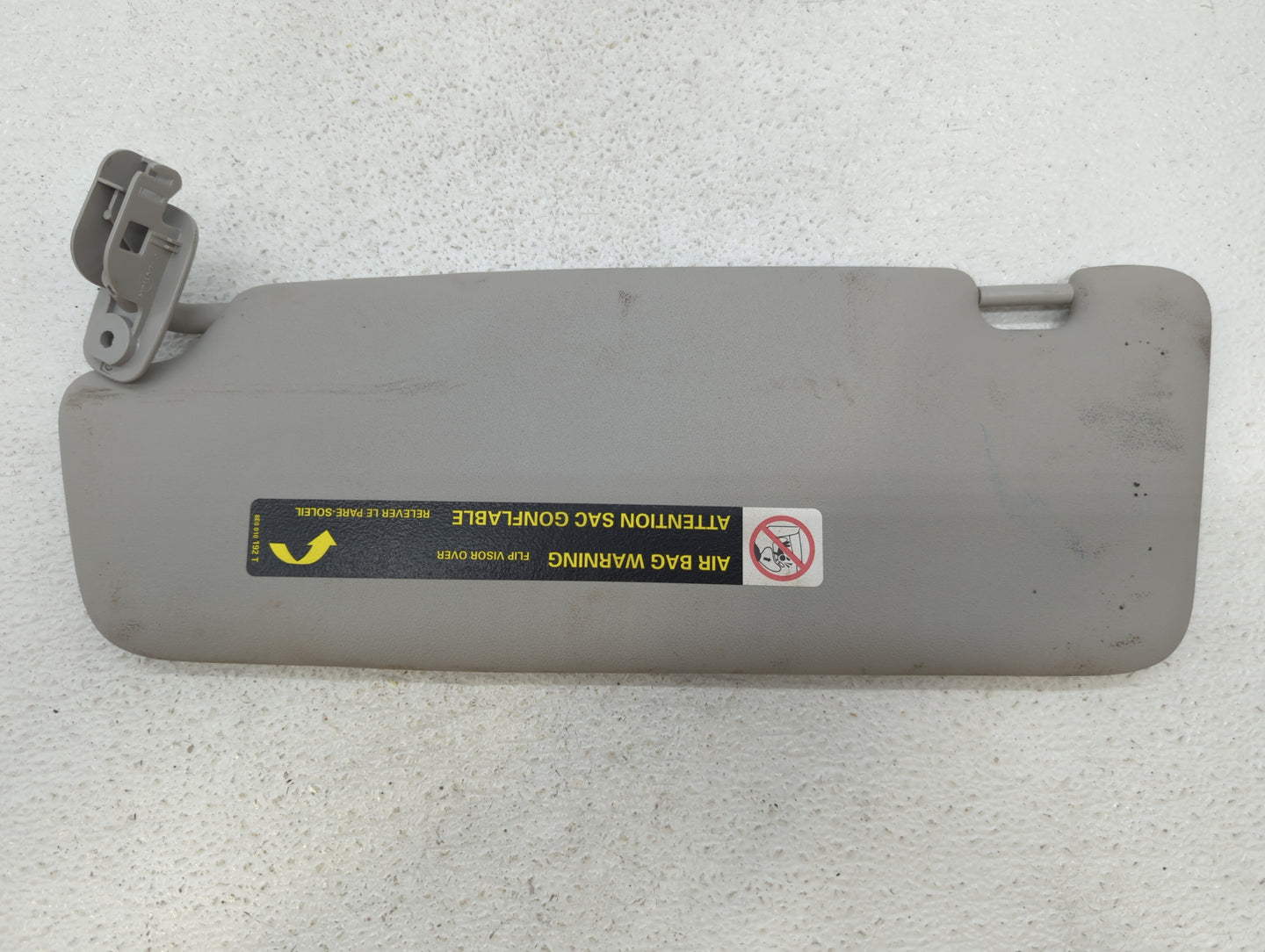 2010 Audi A3 Sun Visor Shade Replacement Passenger Right Mirror Fits OEM Used Auto Parts - Oemusedautoparts1.com