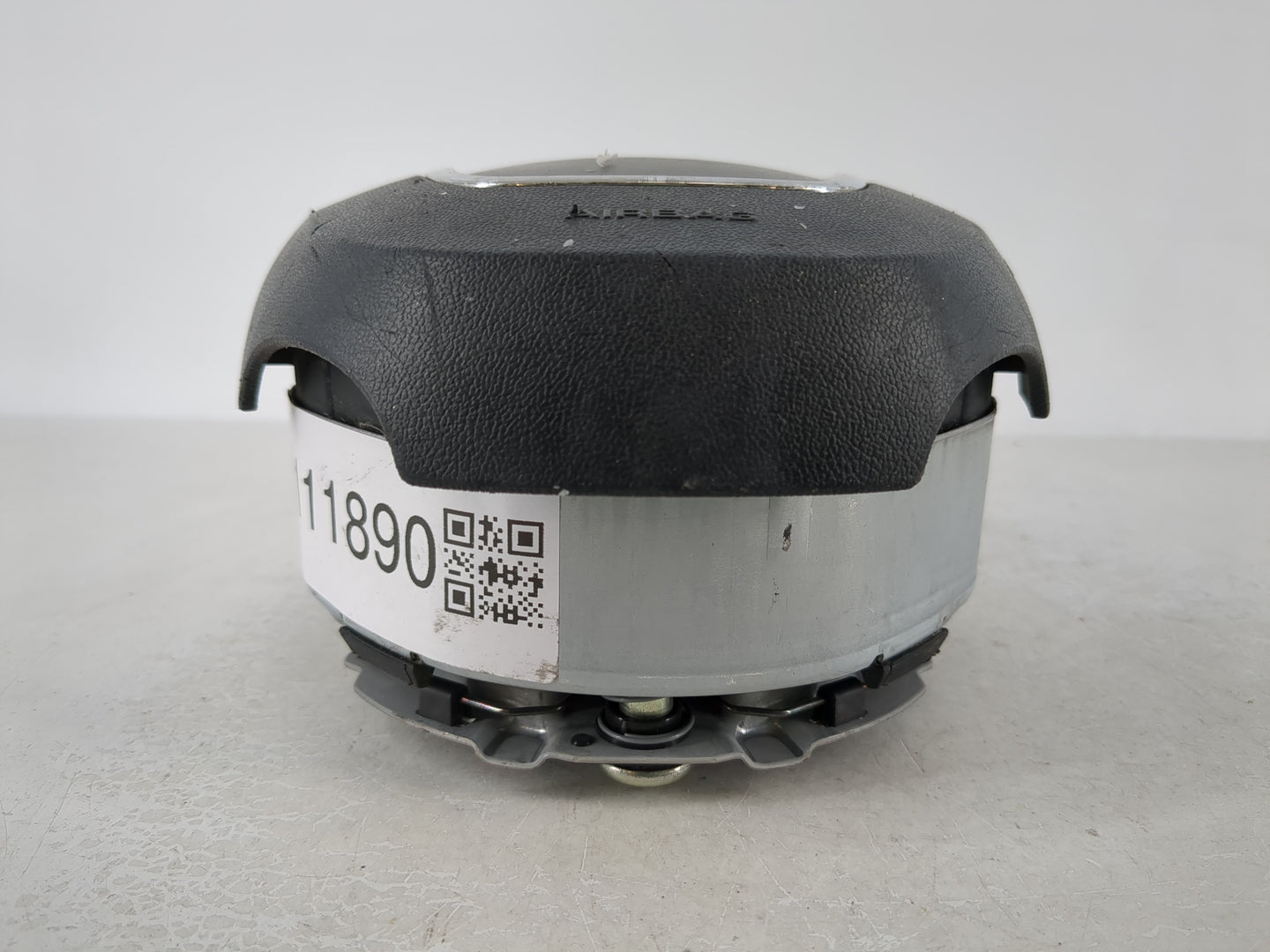2009-2012 Audi A4 Air Bag Driver Left Steering Wheel Mounted P/N:8K0 880 201 A Fits Fits 2009 2010 2011 2012 OEM Used Auto P
