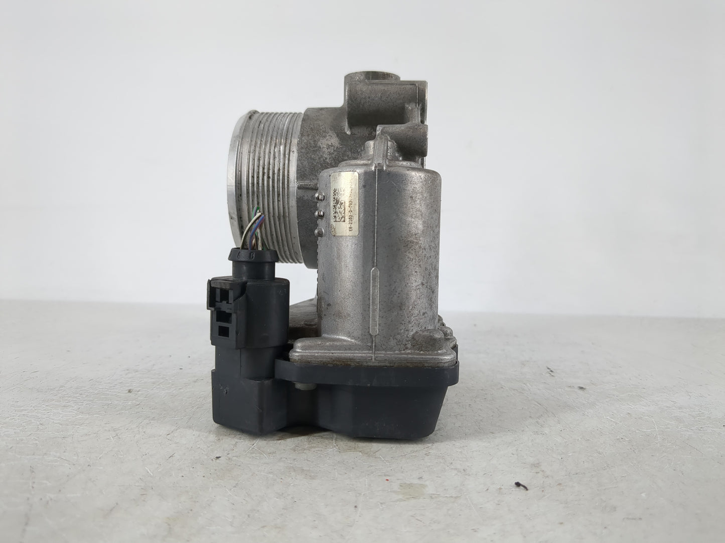 2005-2016 Audi A4 Throttle Body P/N:06F 133 062 T 06F 133 062 Q Fits OEM Used Auto Parts - Oemusedautoparts1.com