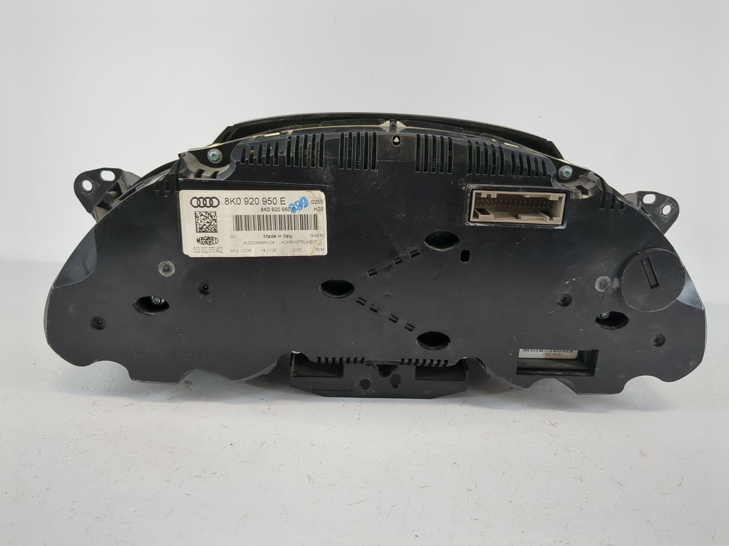 2010-2012 Audi A4 Instrument Cluster Speedometer Gauges P/N:8K0 920 950 E Fits Fits 2010 2011 2012 OEM Used Auto Parts - Oem