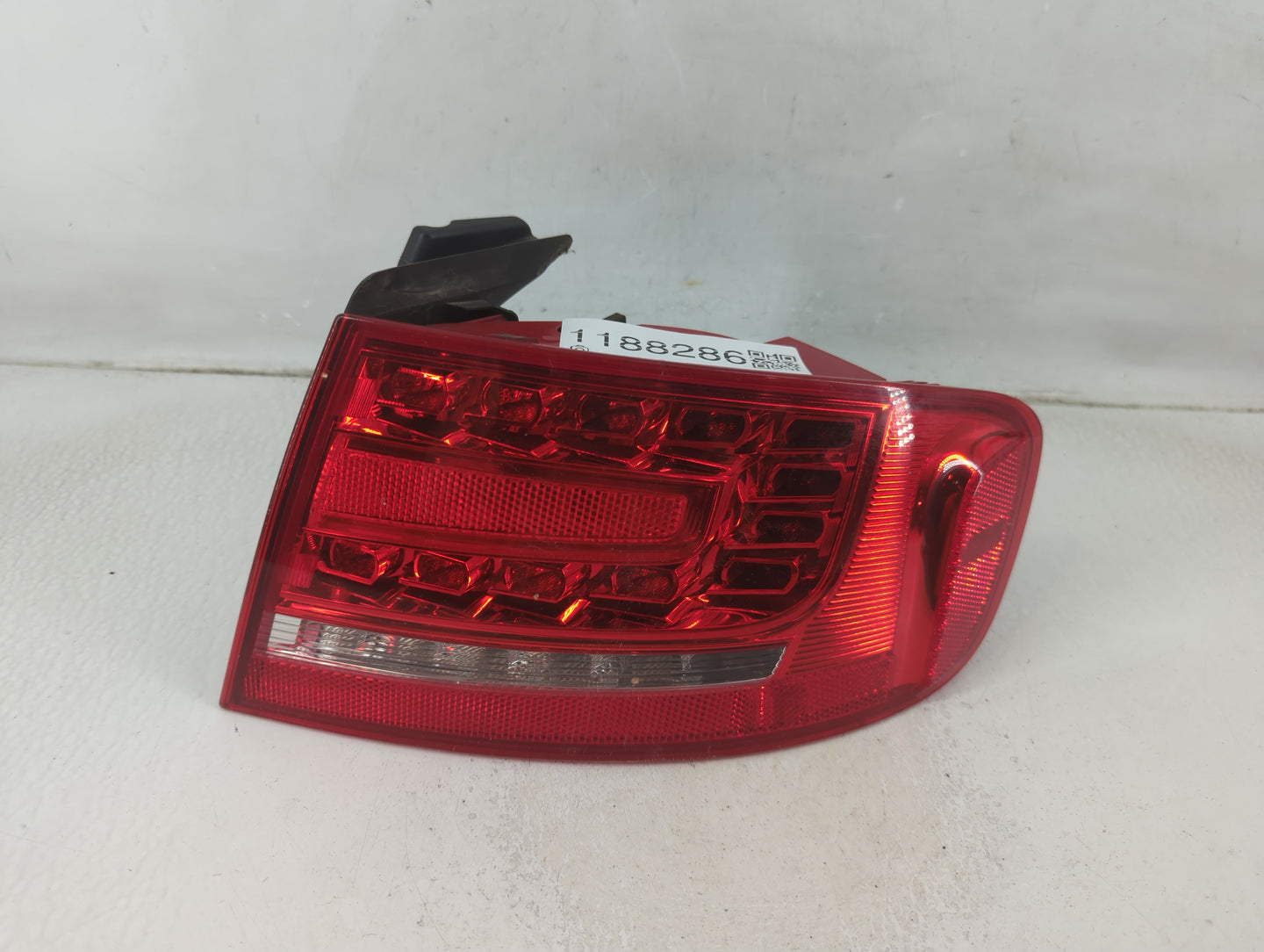 2010-2012 Audi A4 Tail Light Assembly Passenger Right OEM P/N:171270-02 Fits Fits 2010 2011 2012 OEM Used Auto Parts - Oemus