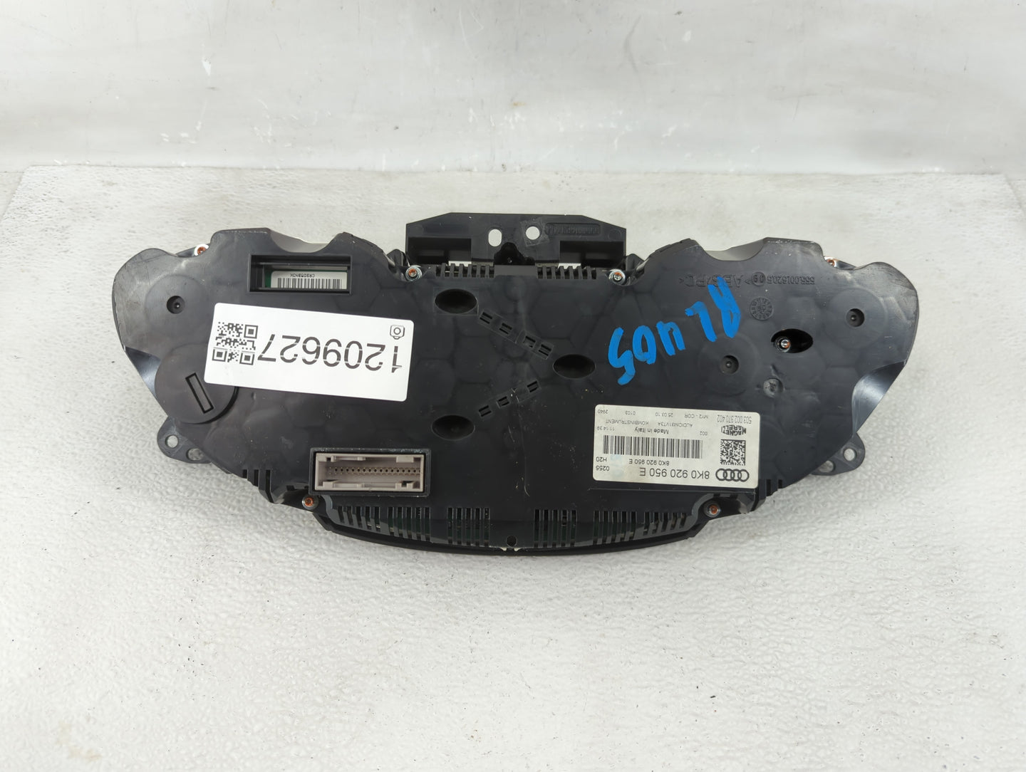 2010-2012 Audi A4 Instrument Cluster Speedometer Gauges P/N:8K0 920 950 E Fits Fits 2010 2011 2012 OEM Used Auto Parts - Oem