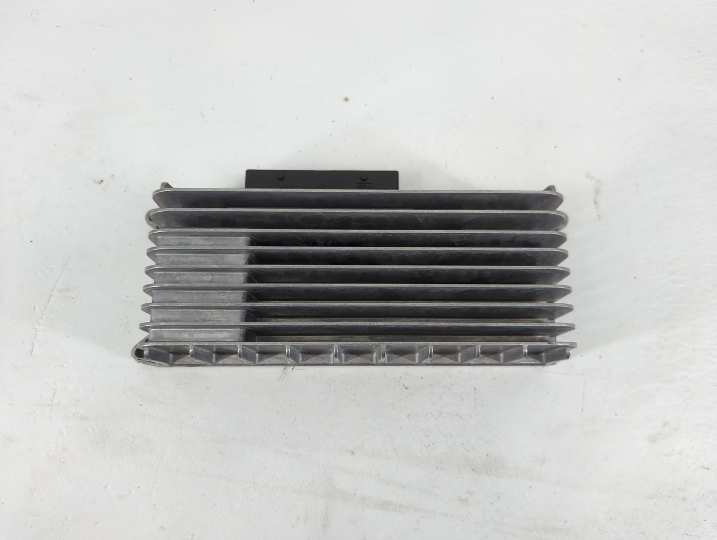 2010 Audi A4 PCM Engine Control Computer ECU ECM PCU OEM P/N:8T0 035 223 AH Fits OEM Used Auto Parts - Oemusedautoparts1.com