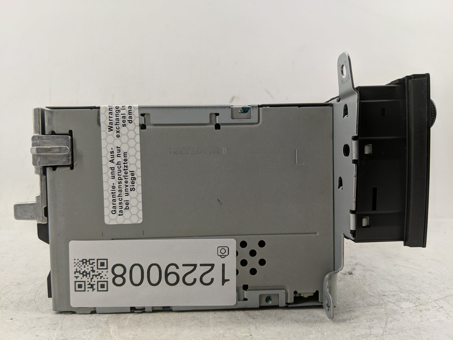 2010-2012 Audi A4 Radio AM FM Cd Player Receiver Replacement P/N:8T1 035 186 R Fits Fits 2010 2011 2012 2013 2014 2015 2016 
