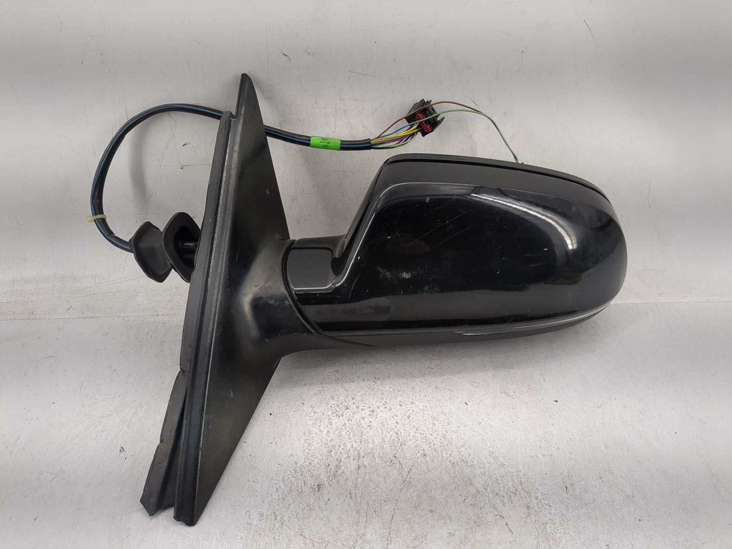 2010 Audi A4 Driver Side View Mirror - Left Door Mirror OEM Used - Oemusedautoparts1.com