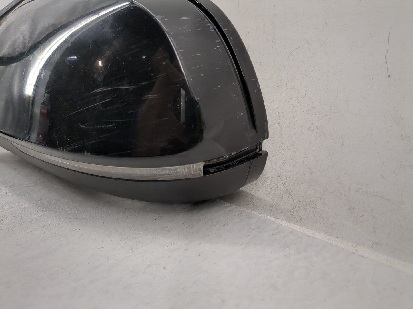 2010 Audi A4 Driver Side View Mirror - Left Door Mirror OEM Used - Oemusedautoparts1.com