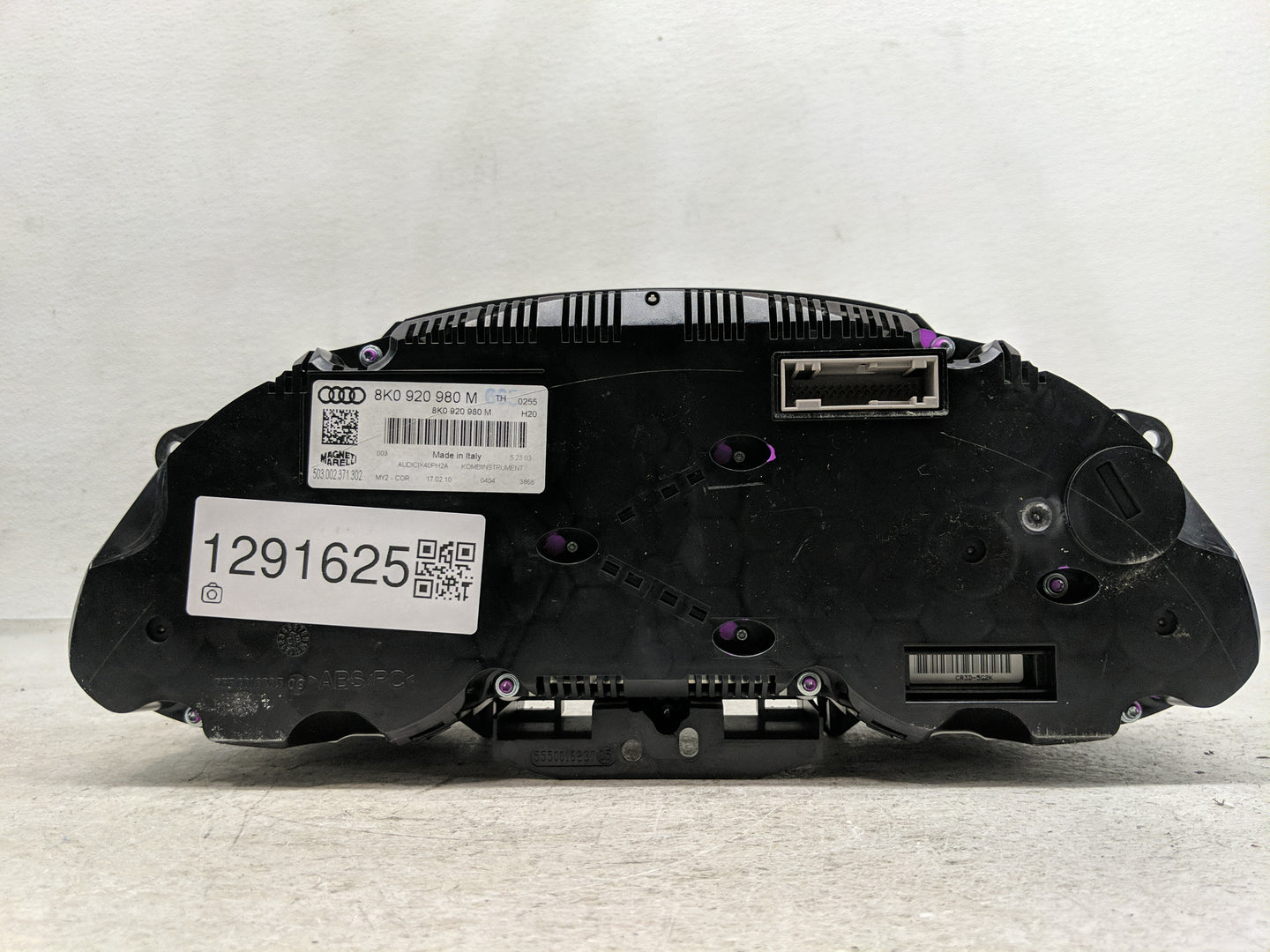2010-2012 Audi A4 Instrument Cluster Speedometer Gauges P/N:8K0 920 980 M Fits Fits 2010 2011 2012 OEM Used Auto Parts - Oem