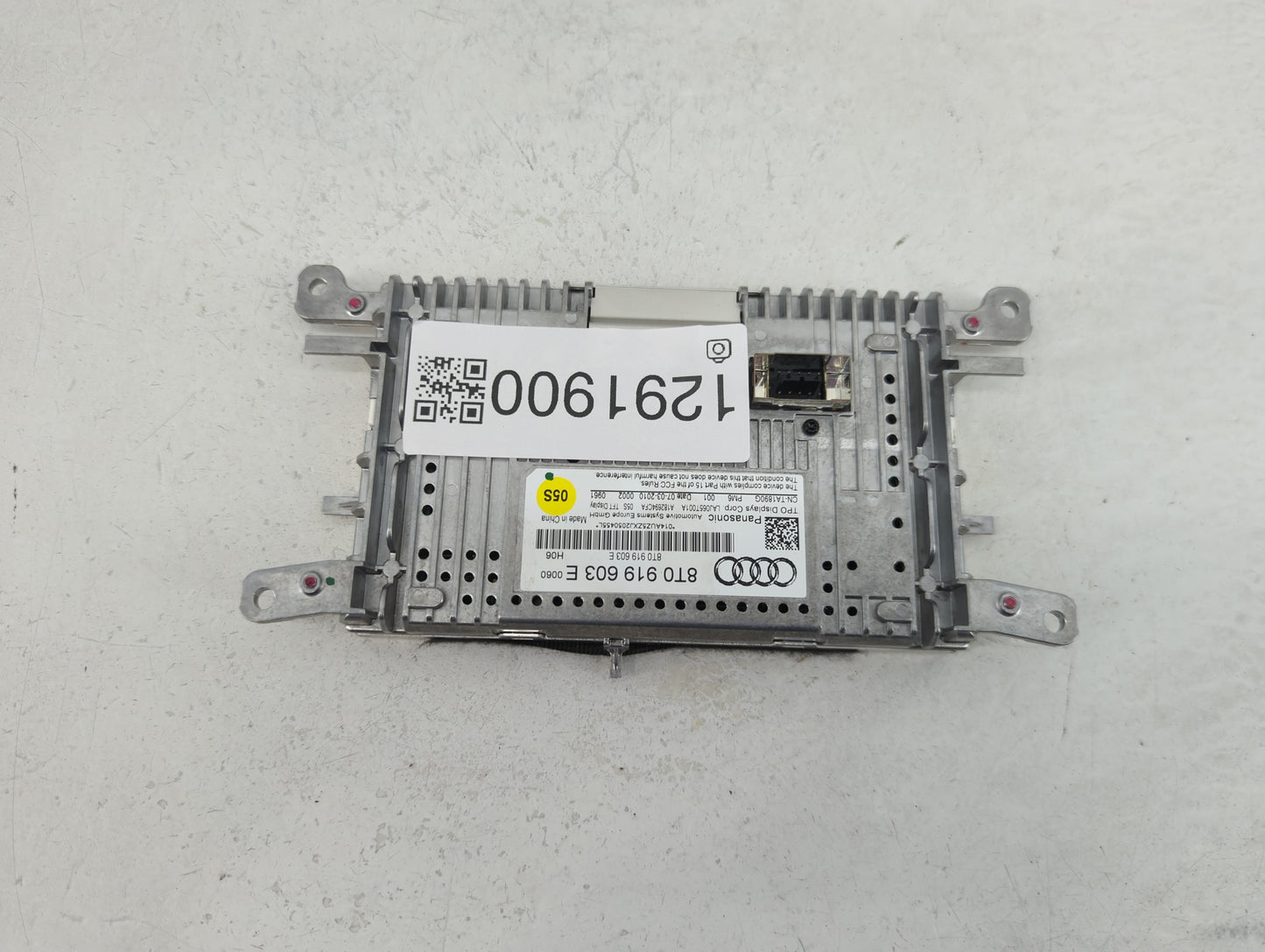 2013-2016 Audi A4 Information Display Screen 1291900 - Oemusedautoparts1.com