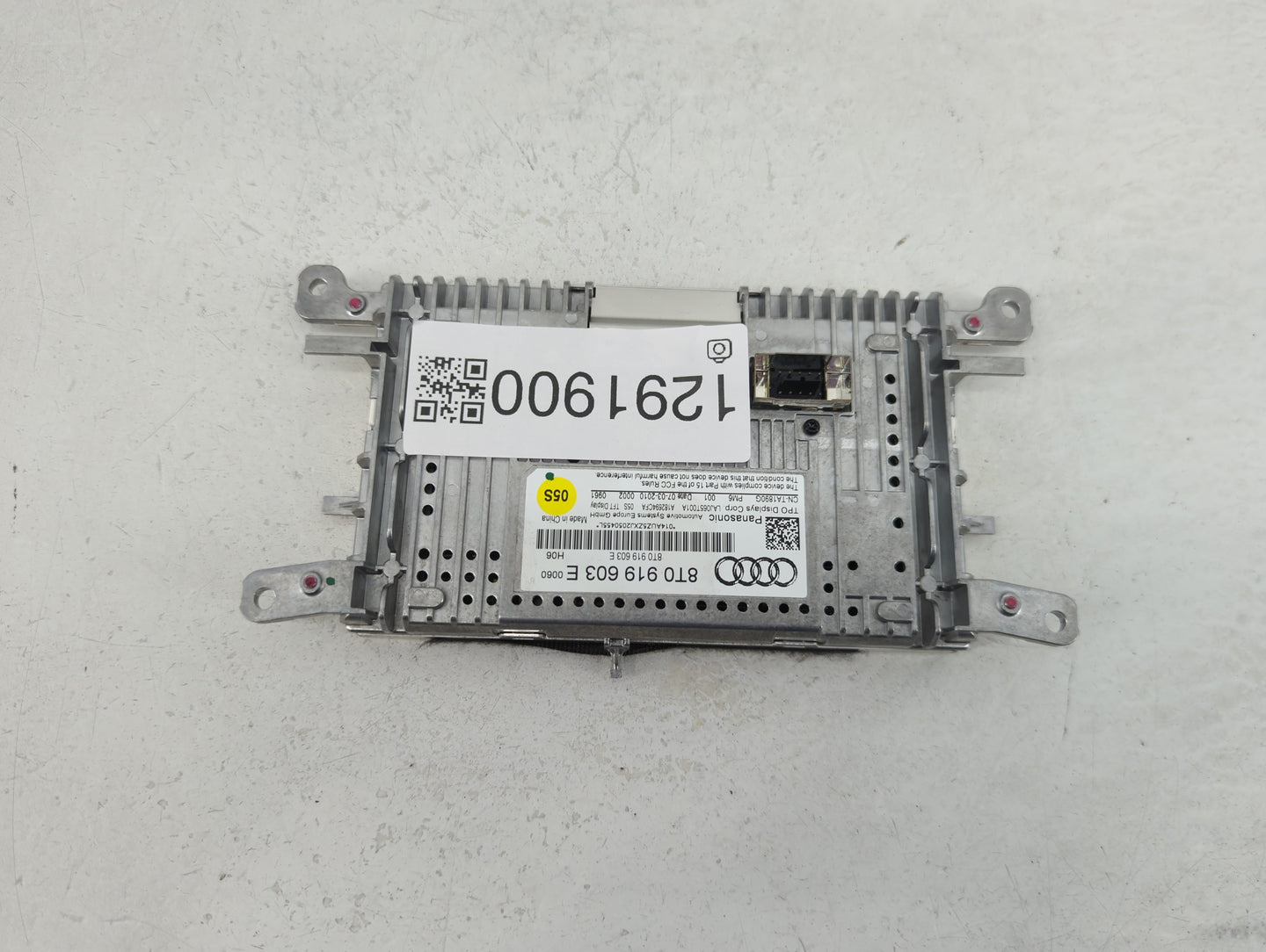 2013-2016 Audi A4 Information Display Screen - Oemusedautoparts1.com