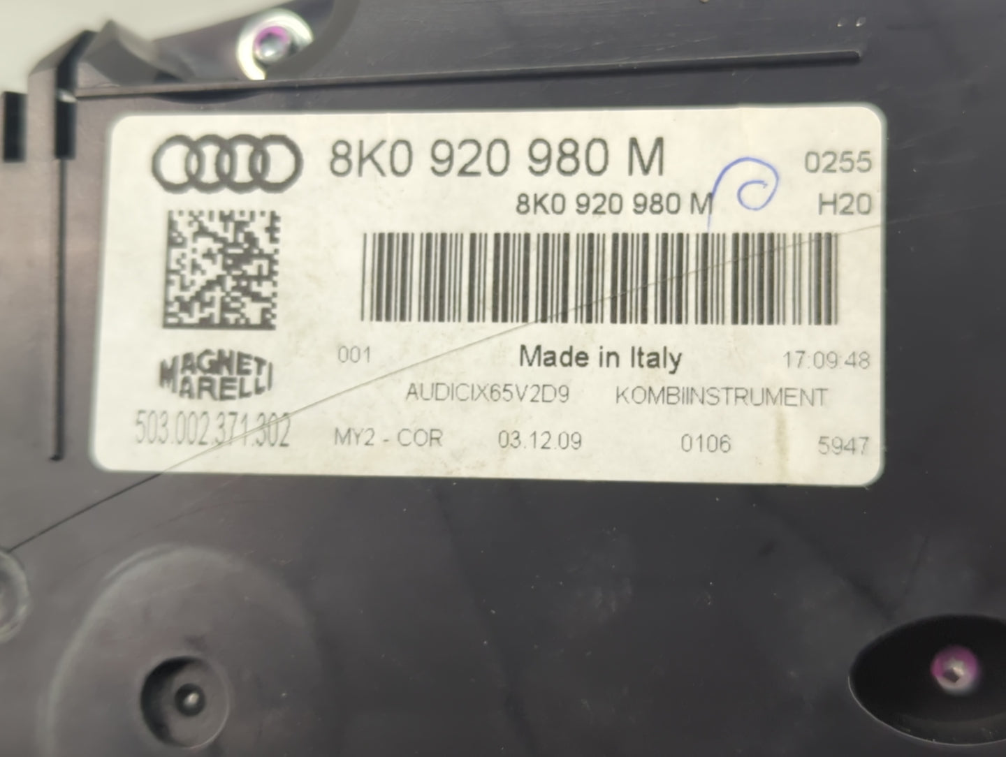 2010-2012 Audi A4 Instrument Cluster Speedometer Gauges P/N:8K0 920 980 M Fits Fits 2010 2011 2012 OEM Used Auto Parts - Oem