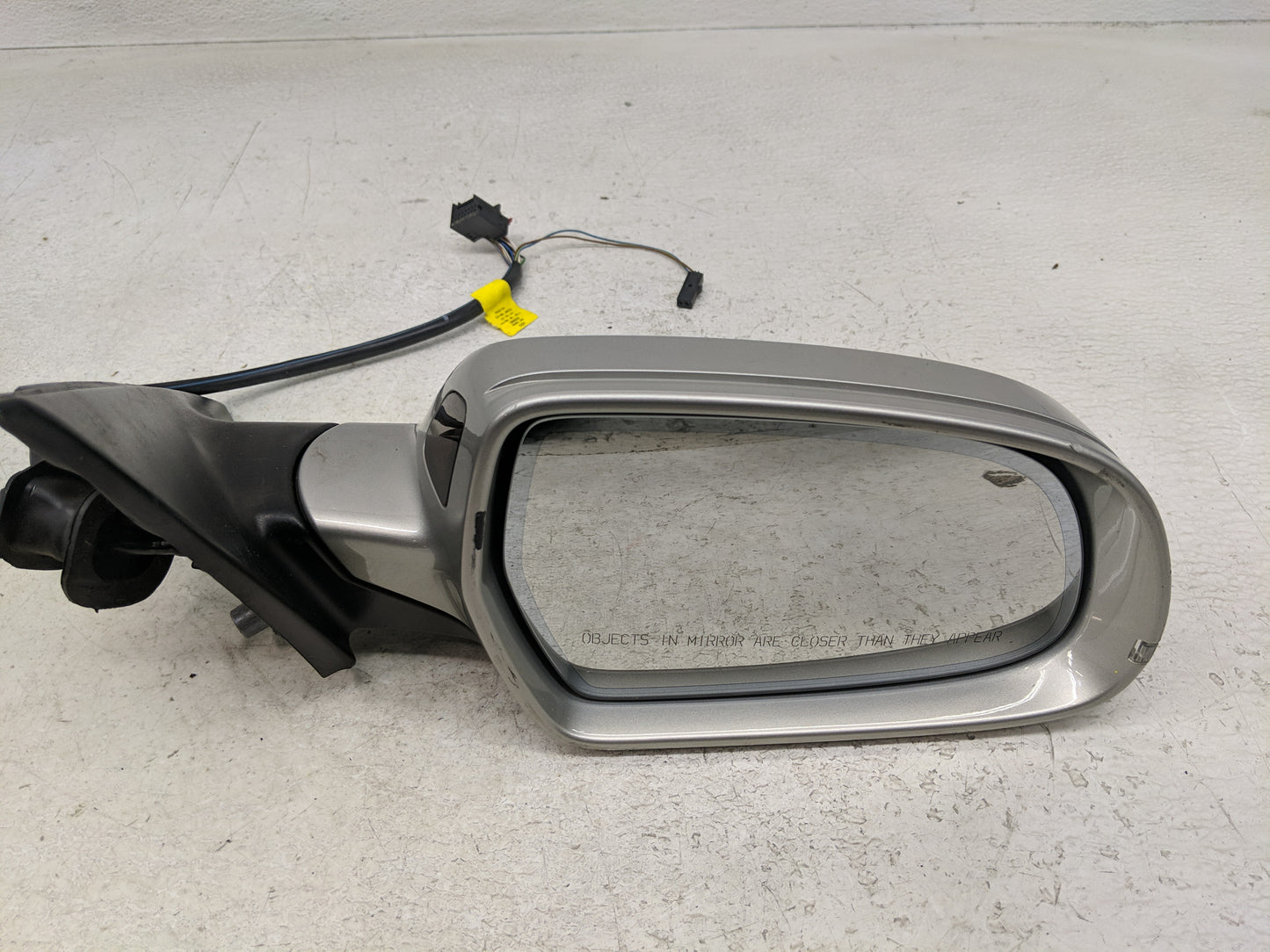 2010-2016 Audi A4 Passenger Side View Mirror - Right Door Mirror OEM Used - Oemusedautoparts1.com