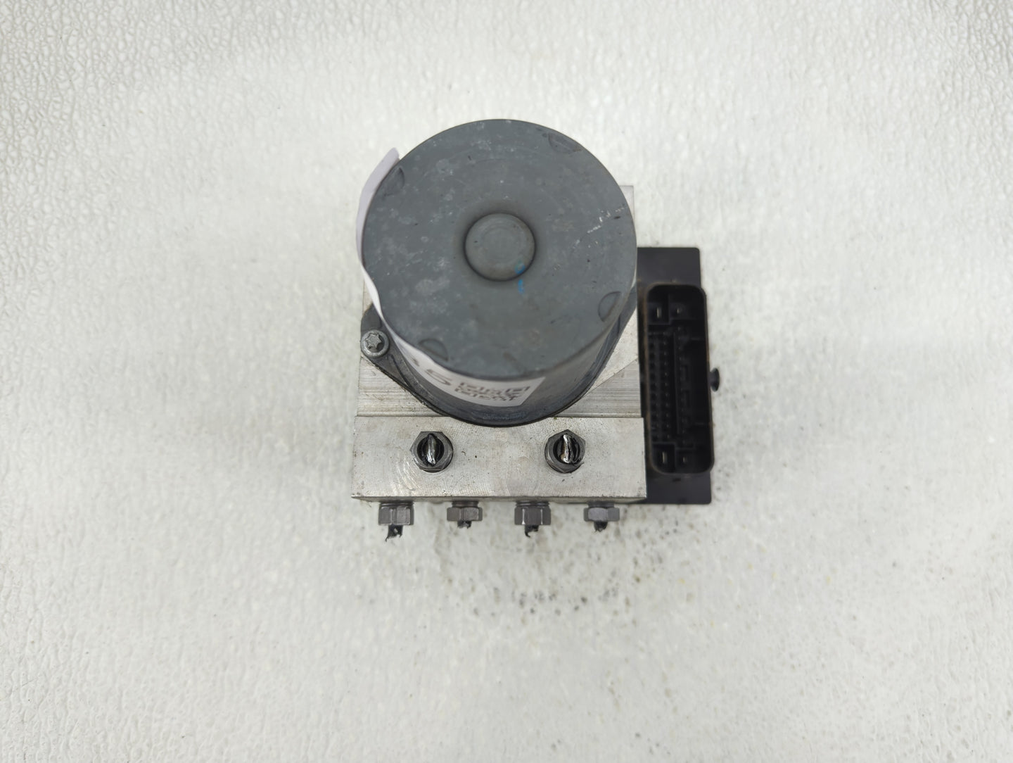 2009-2010 Audi A4 ABS Pump Control Module Replacement P/N:8K0 907 379 AB 8K0 907 379 BT Fits Fits 2009 2010 OEM Used Auto Pa