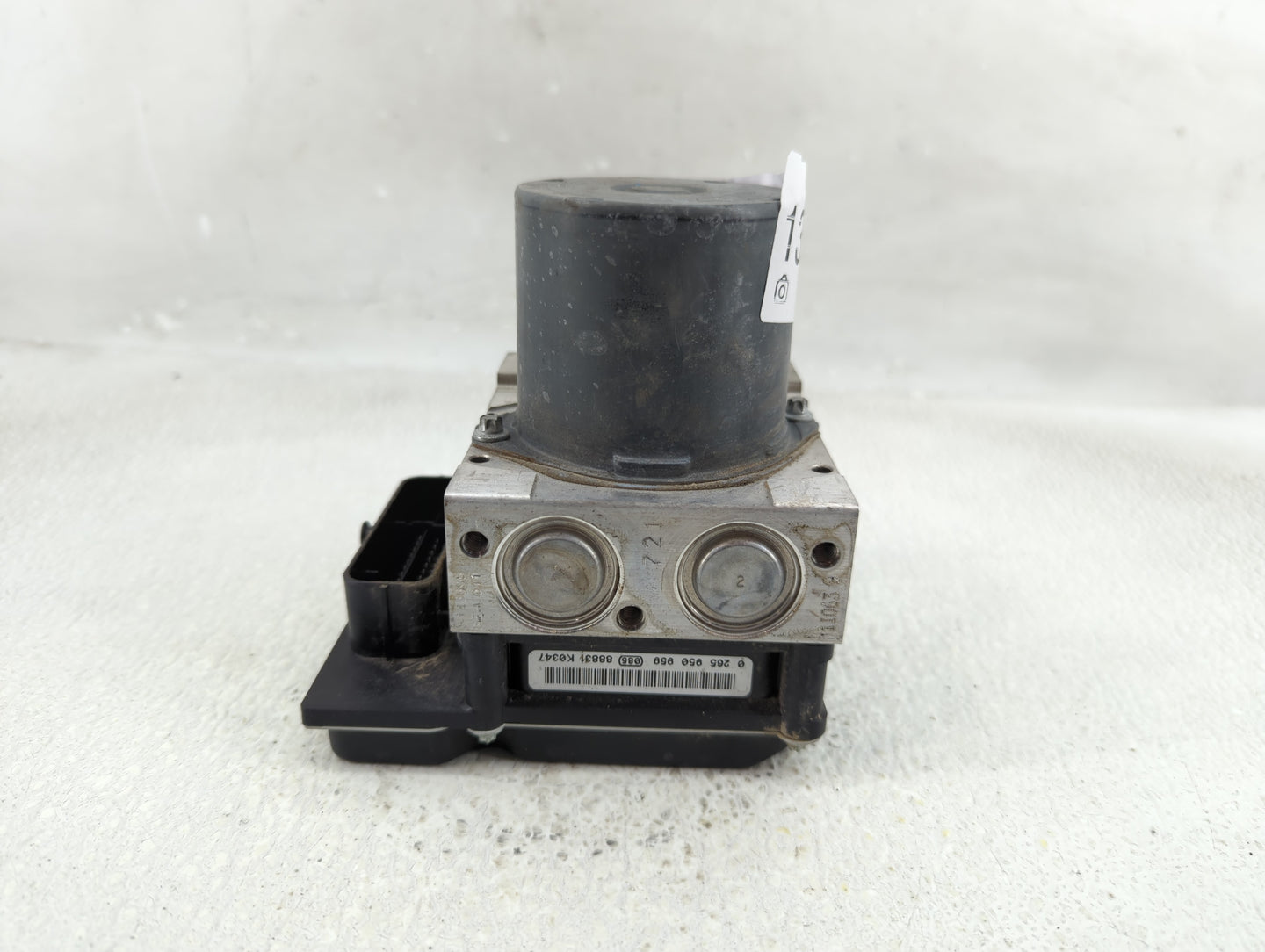 2009-2010 Audi A4 ABS Pump Control Module Replacement P/N:8K0 907 379 AB 8K0 907 379 BT Fits Fits 2009 2010 OEM Used Auto Pa