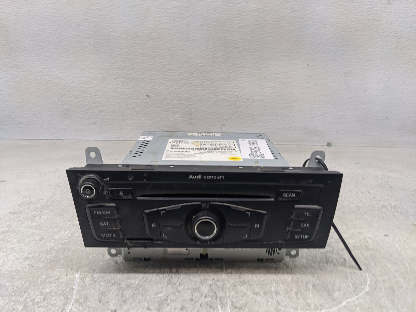 2010-2012 Audi A4 Radio AM FM Cd Player Receiver Replacement P/N:8T1 035 186 R Fits Fits 2010 2011 2012 2013 2014 2015 2016 
