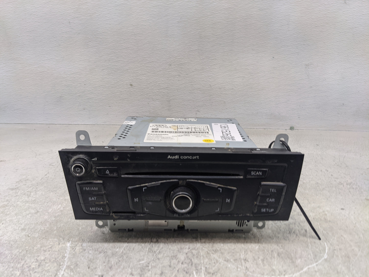 2010-2012 Audi A4 Radio AM FM Cd Player Receiver Replacement P/N:8T1 035 186 R Fits Fits 2010 2011 2012 2013 2014 2015 2016 