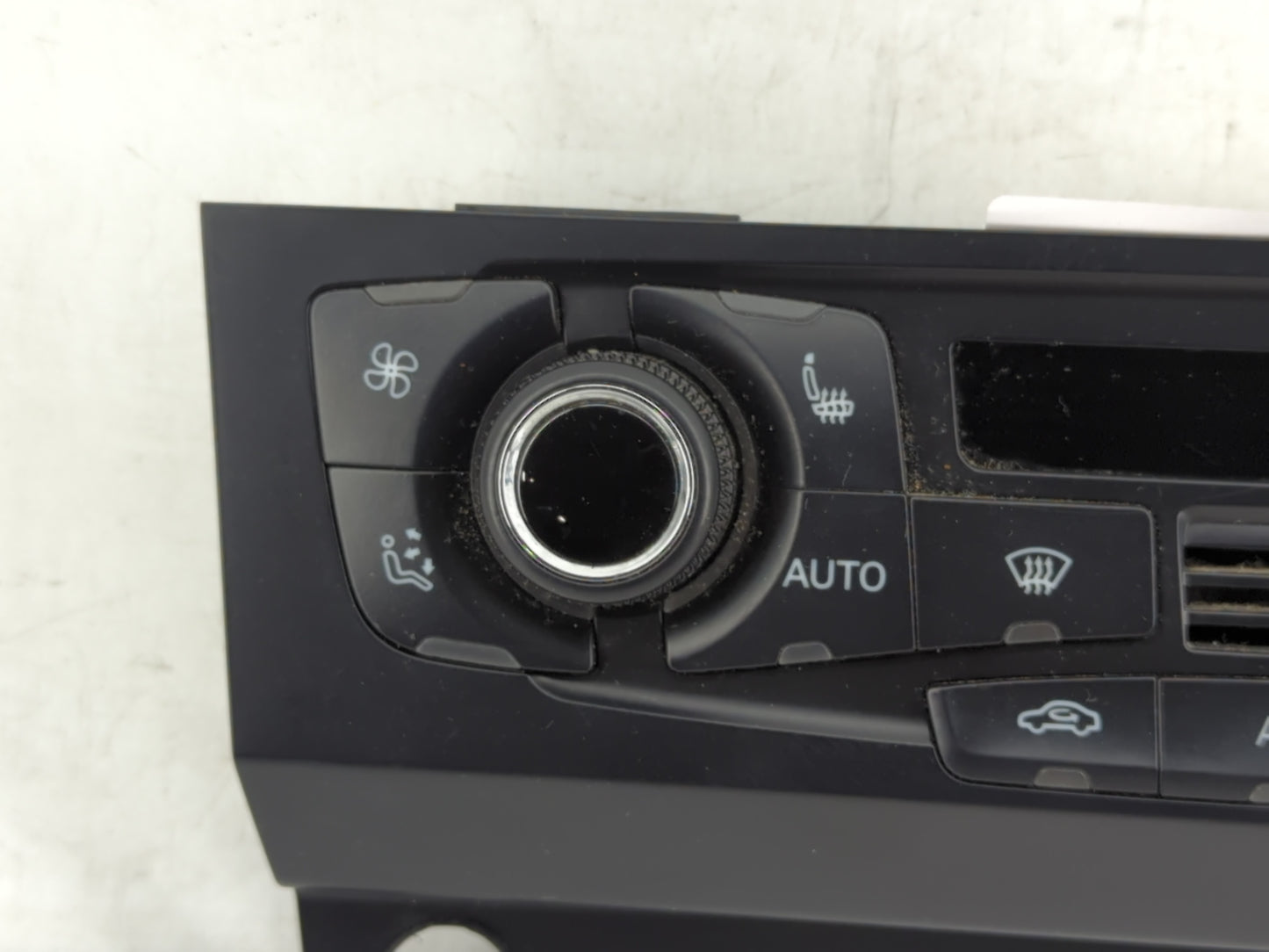 2009-2012 Audi A4 Climate Control Module Temperature AC/Heater Replacement P/N:8T1 820 043 Fits Fits 2008 2009 2010 2011 201