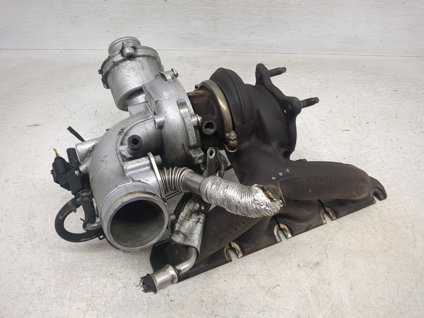 2009-2012 Audi A4 Turbocharger Turbo Charger Super Charger Supercharger - Oemusedautoparts1.com