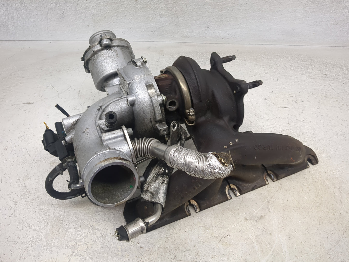 2009-2012 Audi A4 Turbocharger Turbo Charger Super Charger Supercharger - Oemusedautoparts1.com