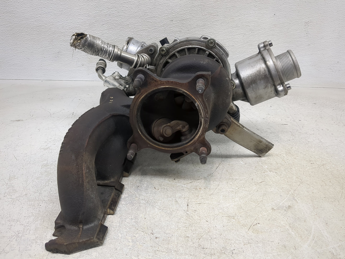 2009-2012 Audi A4 Turbocharger Turbo Charger Super Charger Supercharger - Oemusedautoparts1.com