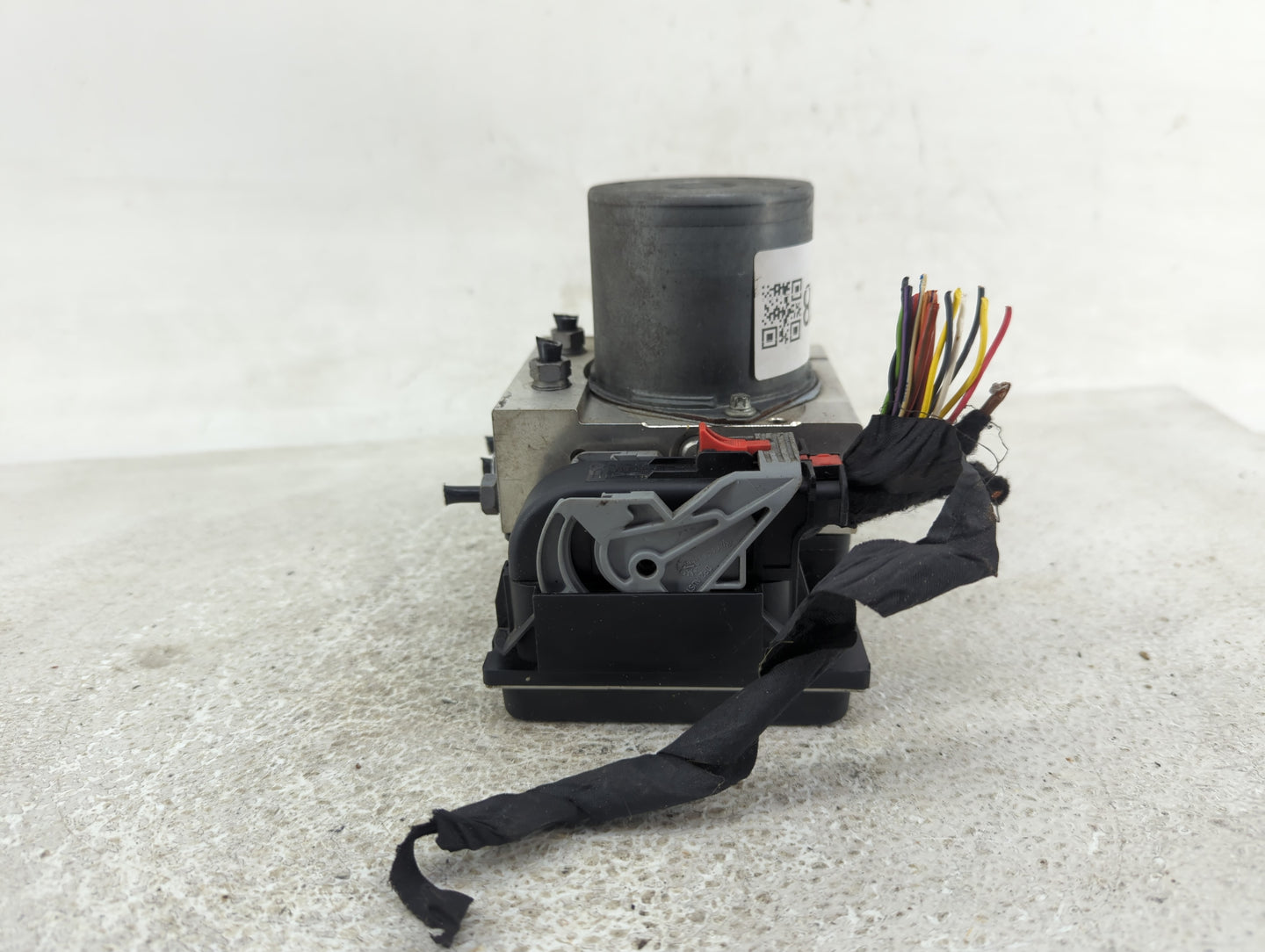 2009-2010 Audi A4 ABS Pump Control Module Replacement P/N:0 265 236 188 8K061451 Fits Fits 2009 2010 OEM Used Auto Parts - O