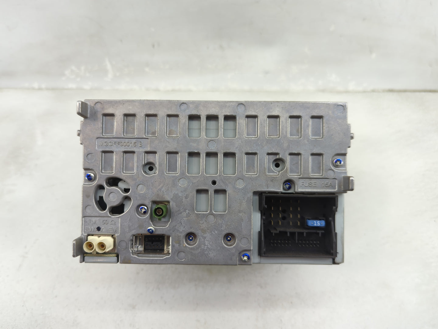 2010 Audi A4 Radio AM FM Cd Player Receiver Replacement P/N:8T1035186R CQ-JA1962G Fits OEM Used Auto Parts - Oemusedautopart