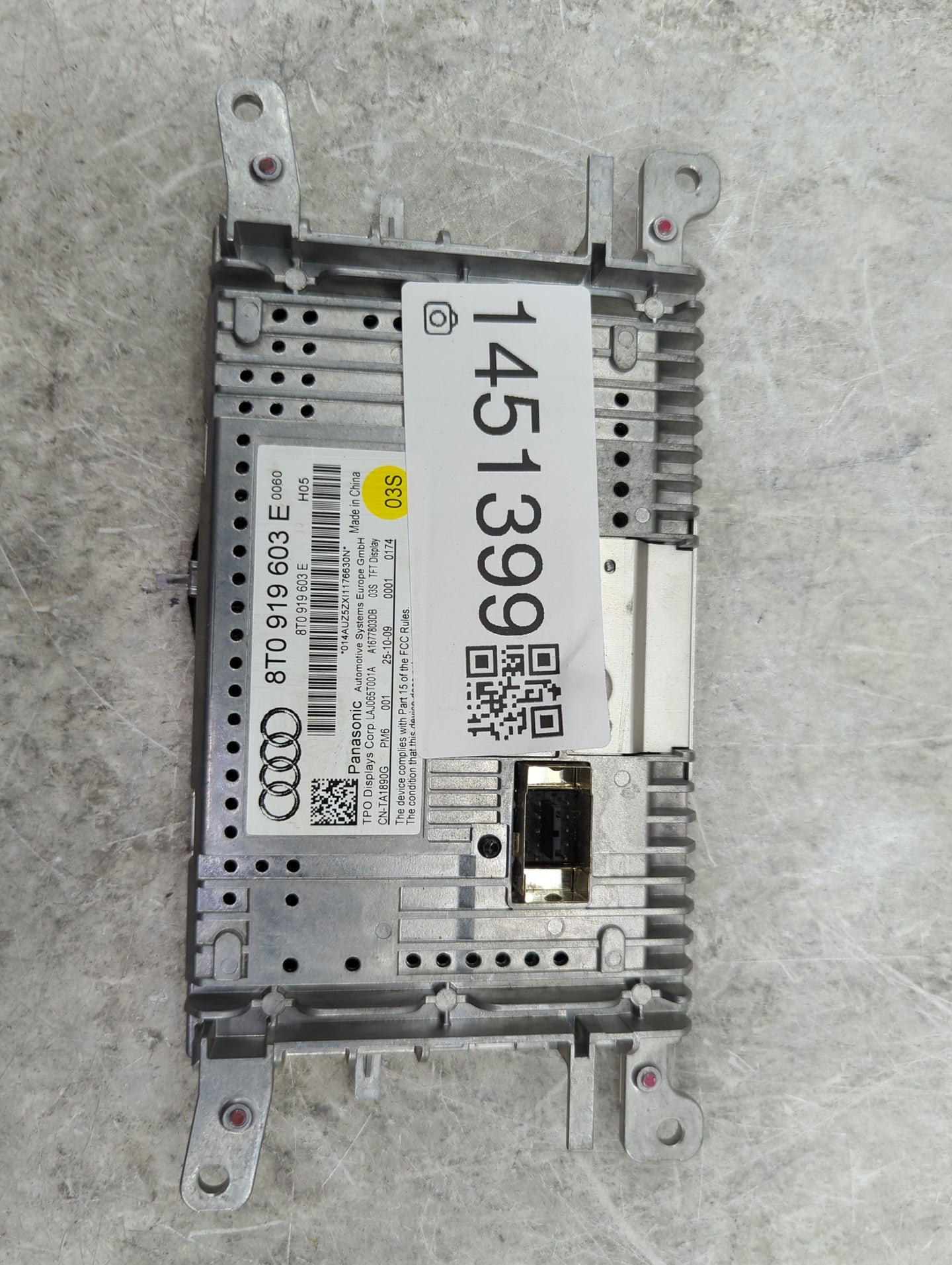 2009-2016 Audi A4 Information Display Screen - Oemusedautoparts1.com