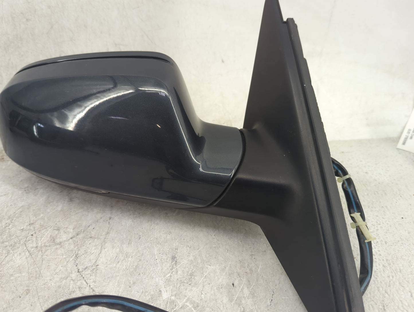 2010-2016 Audi A4 Passenger Side View Mirror - Right Door Mirror OEM Used - Oemusedautoparts1.com