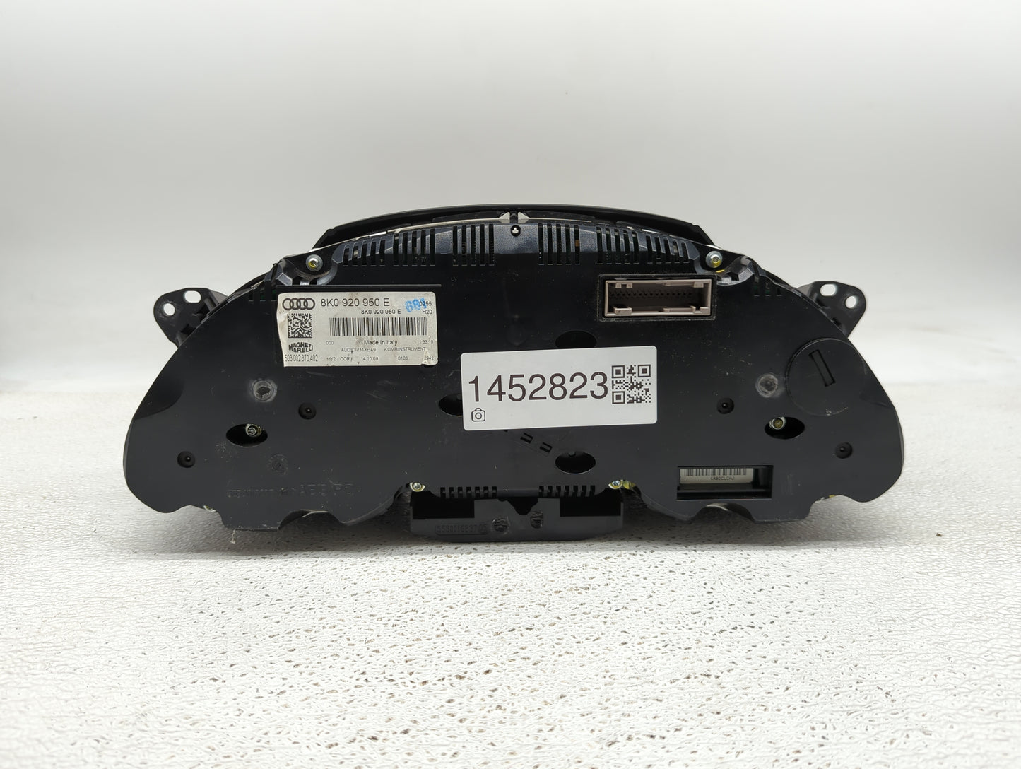 2010-2012 Audi A4 Instrument Cluster Speedometer Gauges P/N:8K0920950E 503002370402 Fits Fits 2010 2011 2012 OEM Used Auto P