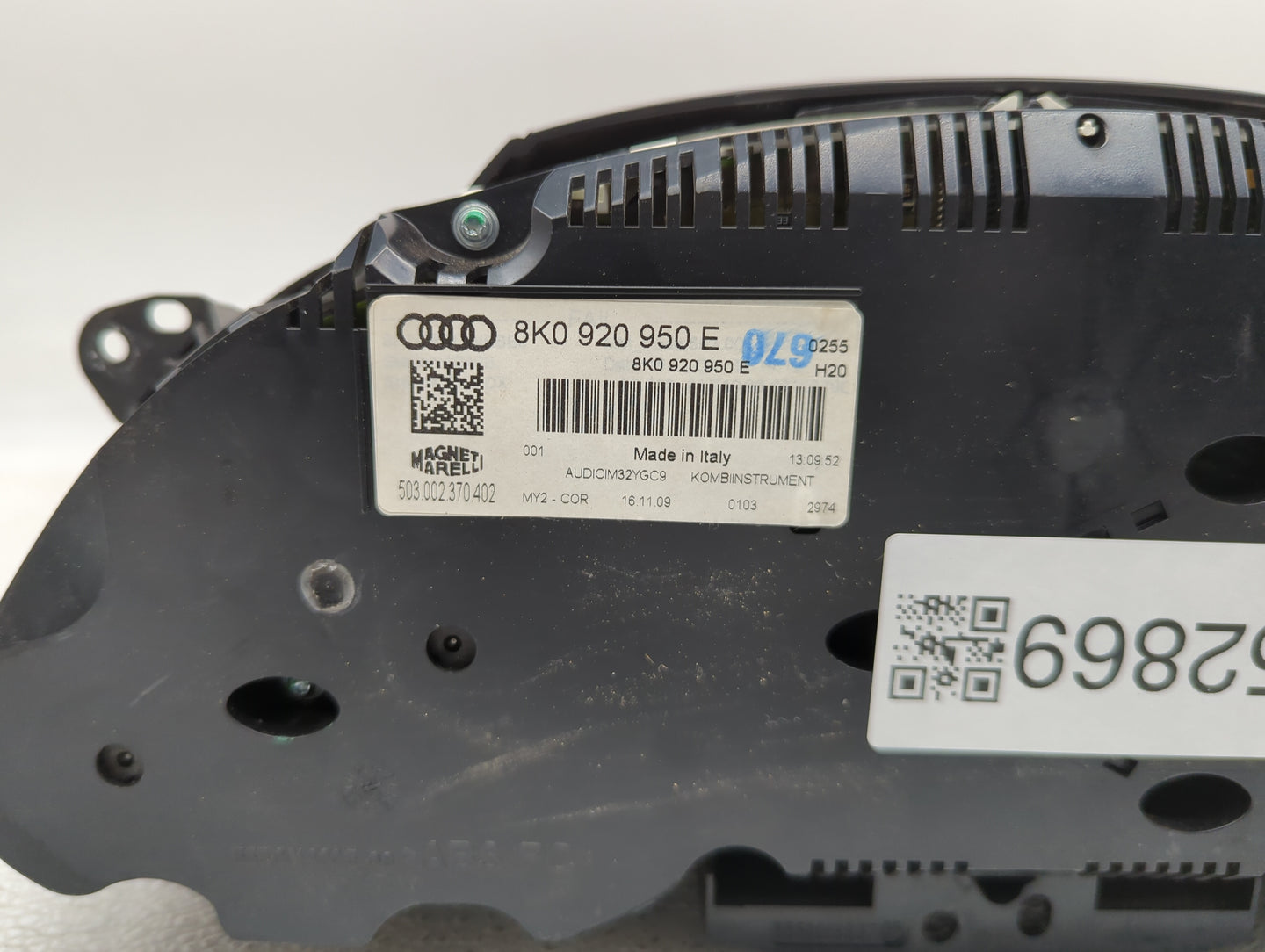 2010-2012 Audi A4 Instrument Cluster Speedometer Gauges P/N:8K0920950E 503002370402 Fits Fits 2010 2011 2012 OEM Used Auto P
