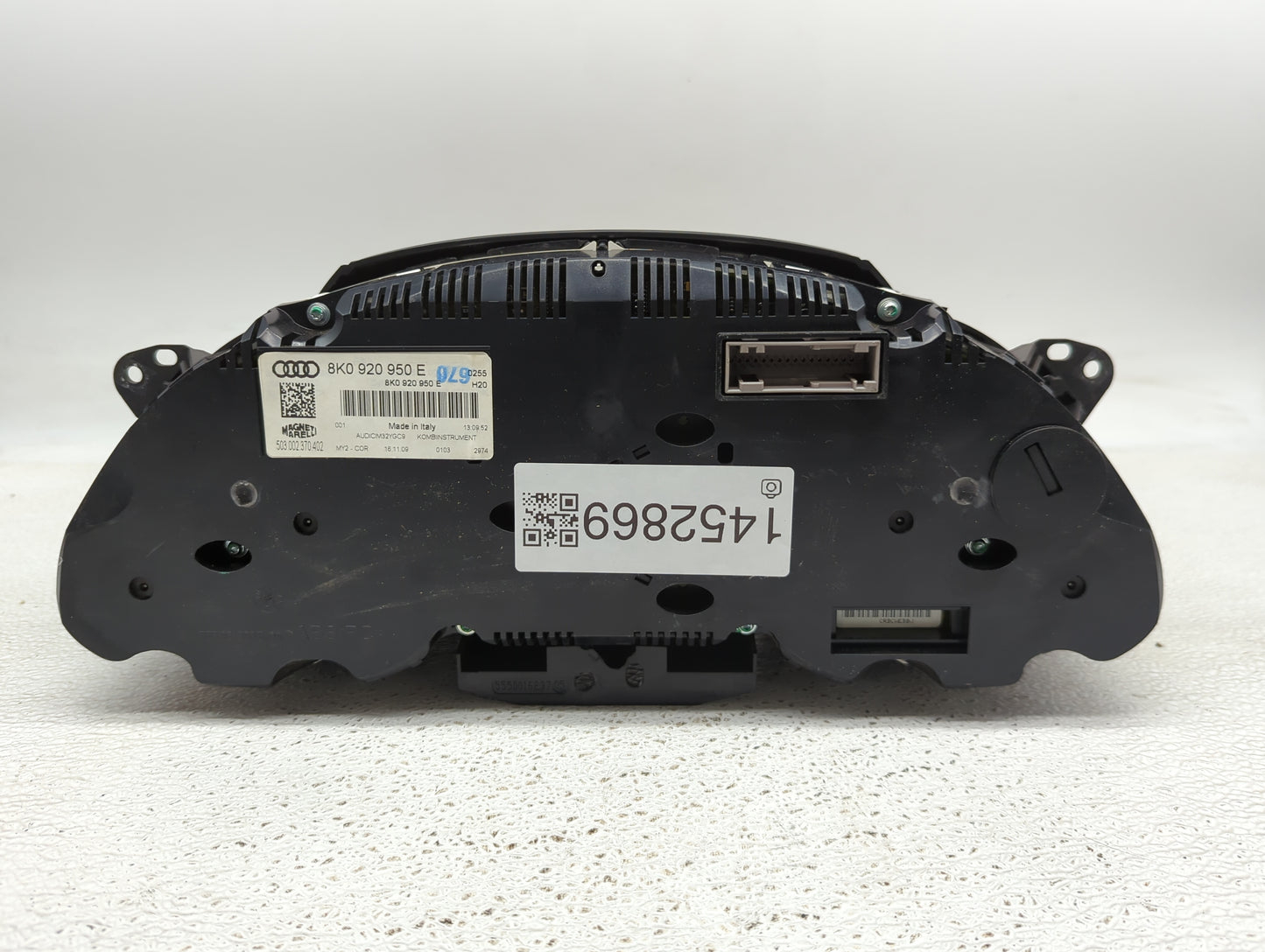 2010-2012 Audi A4 Instrument Cluster Speedometer Gauges P/N:8K0920950E 503002370402 Fits Fits 2010 2011 2012 OEM Used Auto P