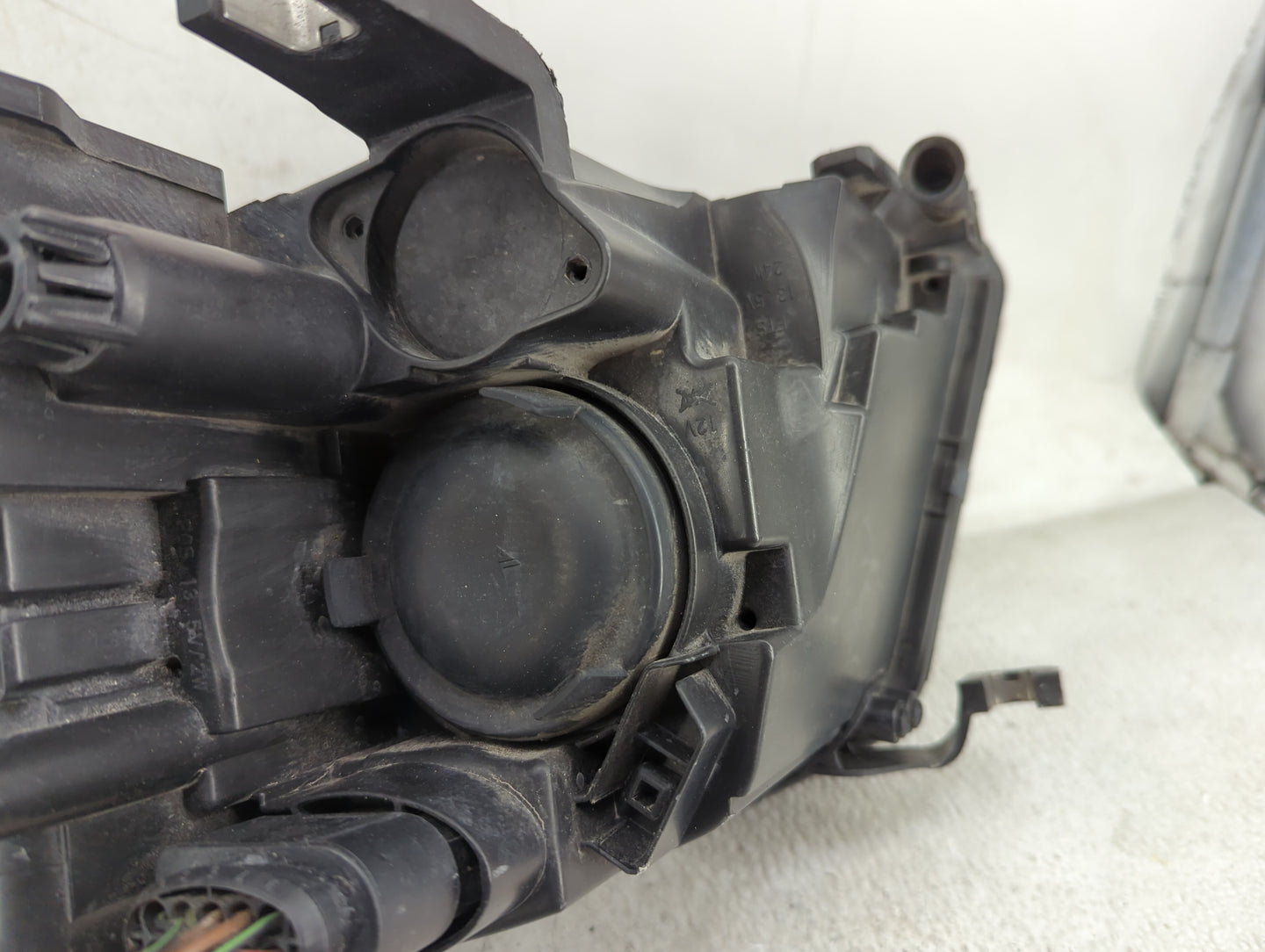 2009-2012 Audi A4 Passenger Right Oem Head Light Headlight Lamp - Oemusedautoparts1.com