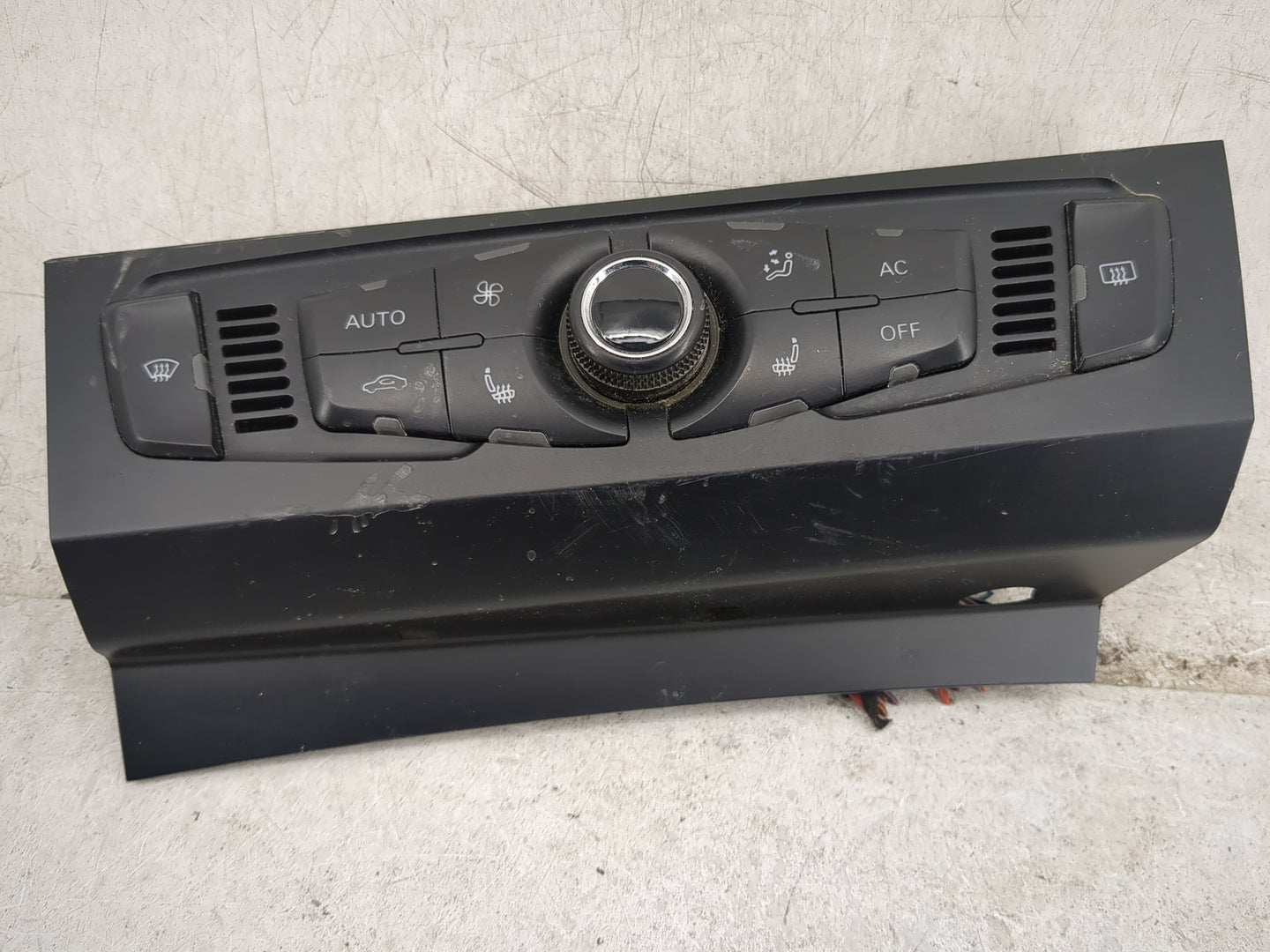 2009-2012 Audi A4 Climate Control Module Temperature AC/Heater Replacement P/N:8T1 820 043 AN Fits Fits 2008 2009 2010 2011 