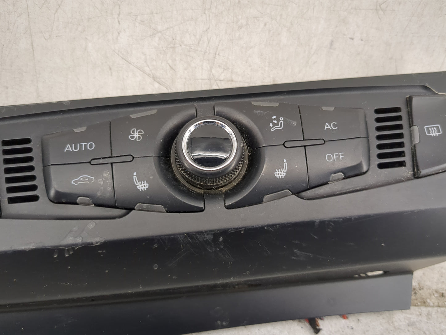 2009-2012 Audi A4 Climate Control Module Temperature AC/Heater Replacement P/N:8T1 820 043 AN Fits Fits 2008 2009 2010 2011 