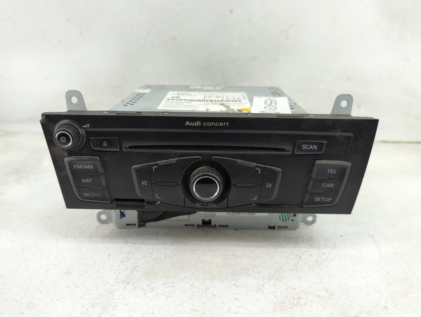2010-2012 Audi A4 Radio AM FM Cd Player Receiver Replacement P/N:8T1 035 186 R Fits Fits 2010 2011 2012 2013 2014 2015 2016 