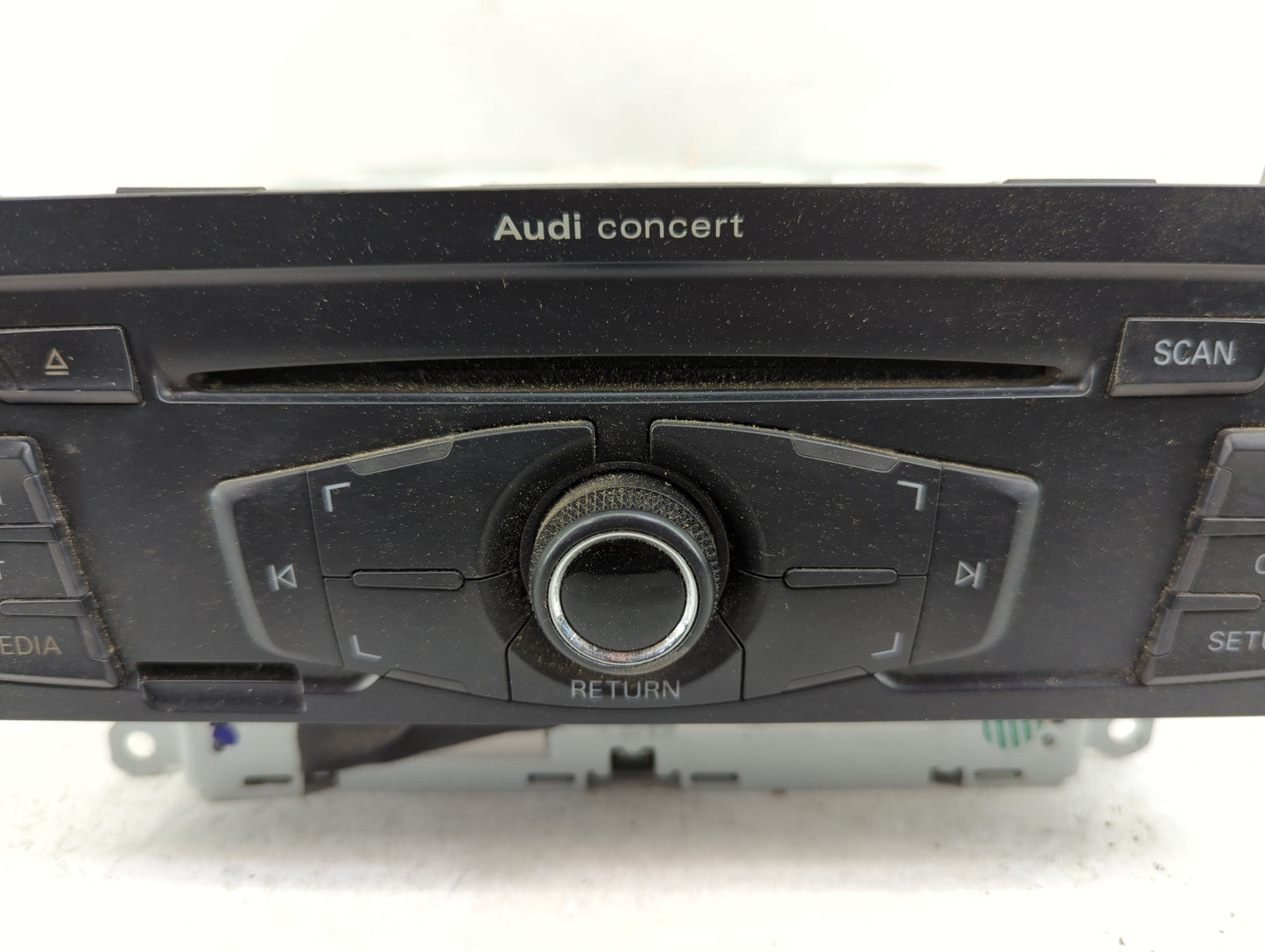 2010-2012 Audi A4 Radio AM FM Cd Player Receiver Replacement P/N:8T1 035 186 R Fits Fits 2010 2011 2012 2013 2014 2015 2016 