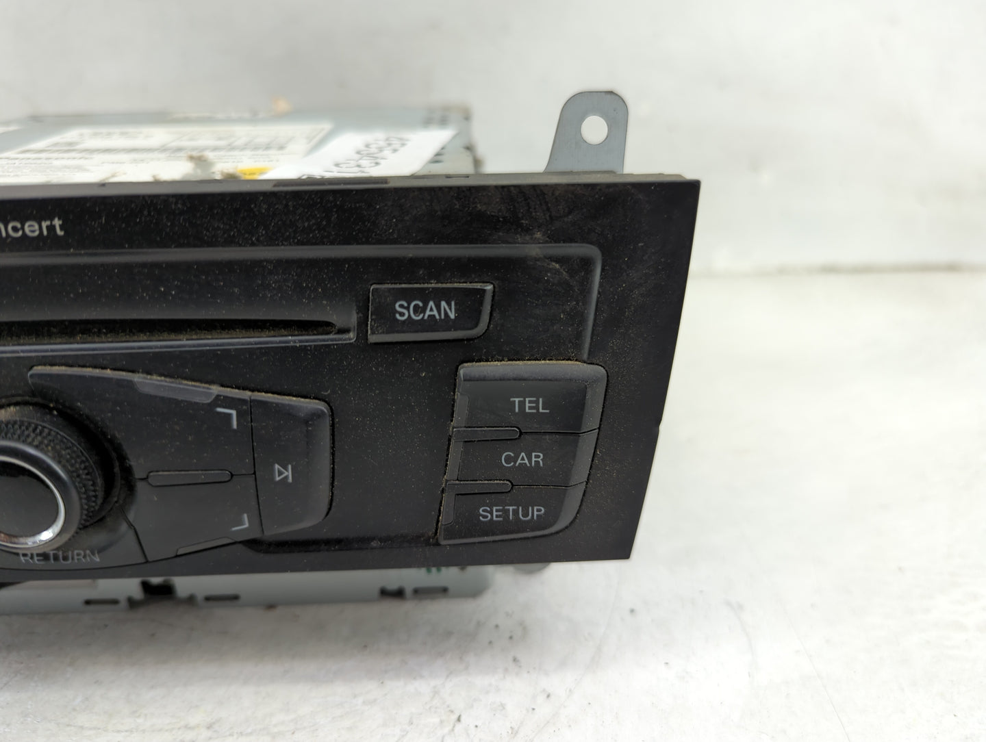 2010-2012 Audi A4 Radio AM FM Cd Player Receiver Replacement P/N:8T1 035 186 R Fits Fits 2010 2011 2012 2013 2014 2015 2016 