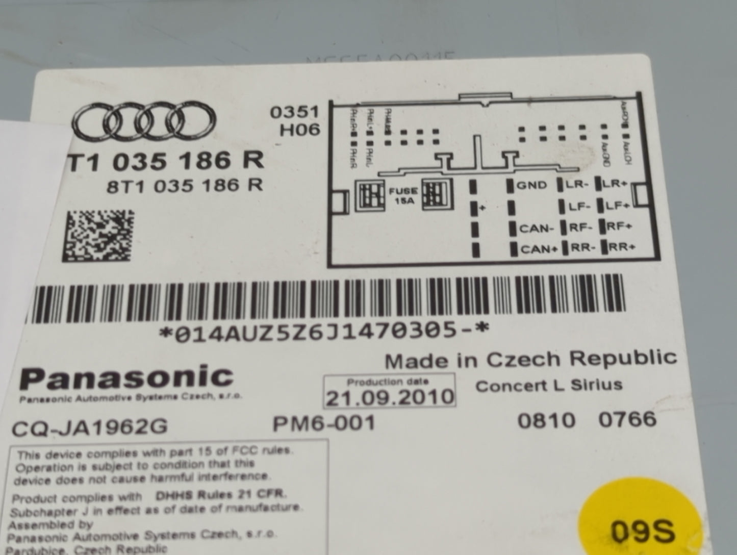 2010-2012 Audi A4 Radio AM FM Cd Player Receiver Replacement P/N:8T1035186R CQ-JA1962G Fits OEM Used Auto Parts - Oemusedaut
